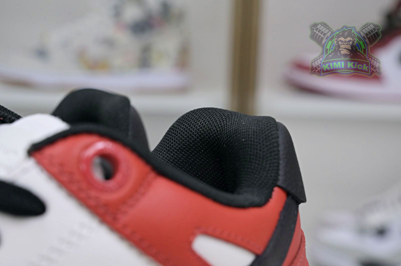 OFF-WHITE Ous Of Office