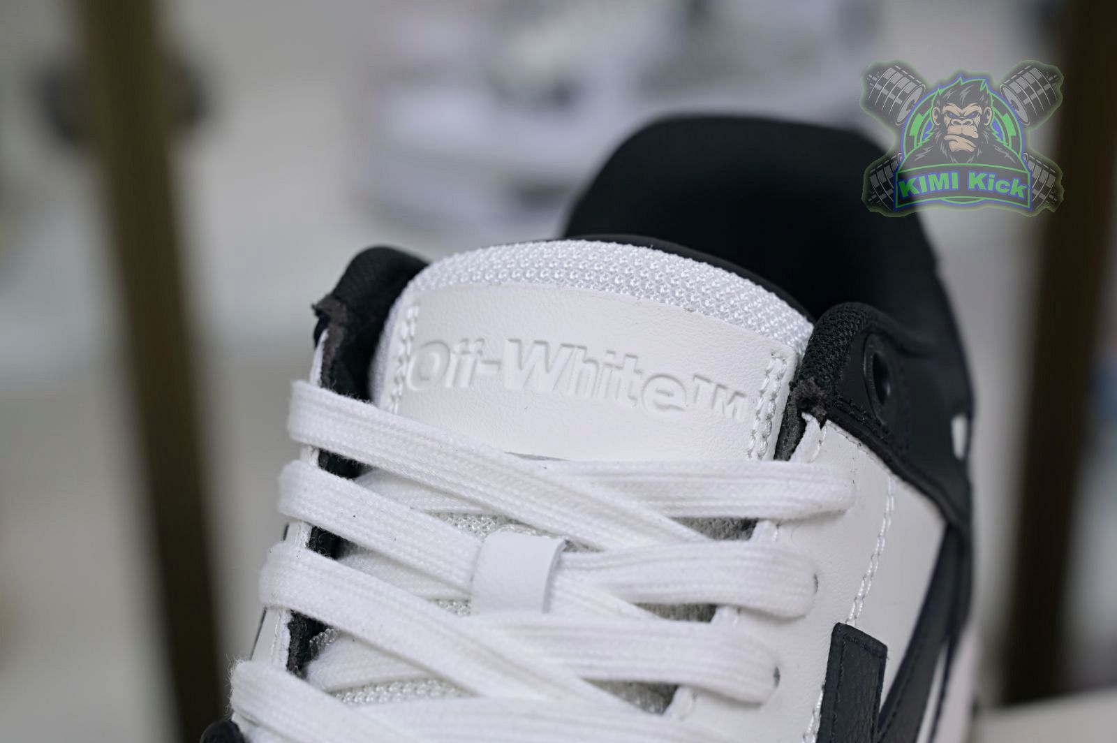 OFF-WHITE Ous Of Office