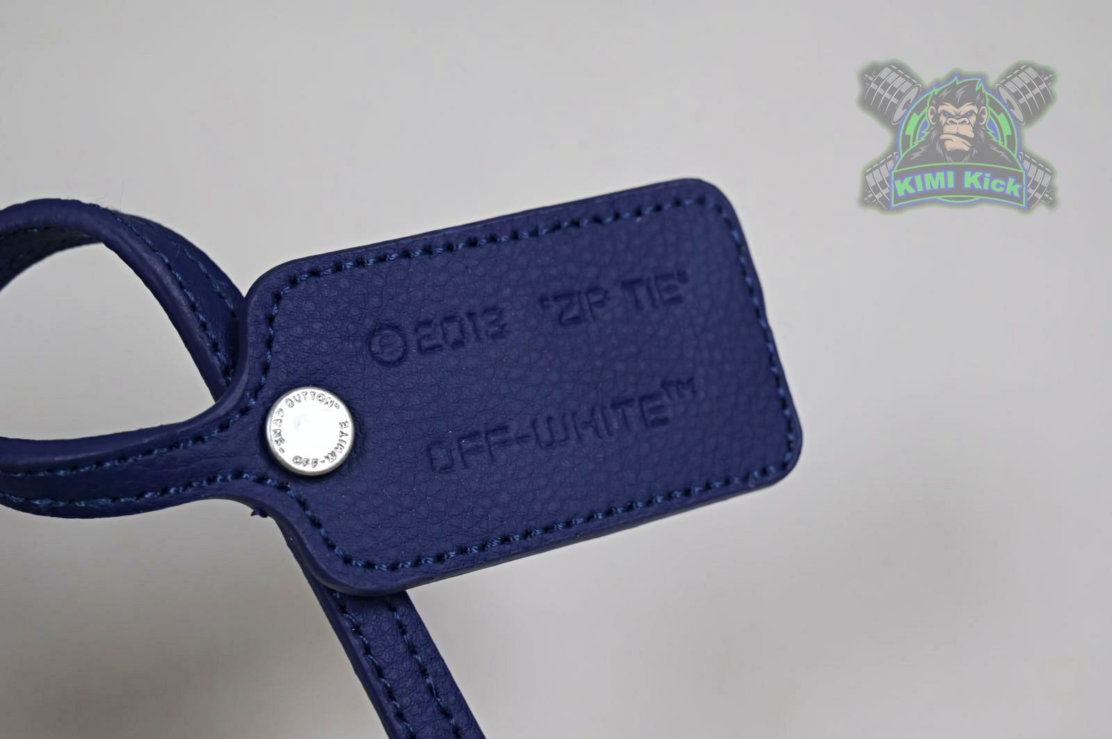 OFF-WHITE Ous Of Office