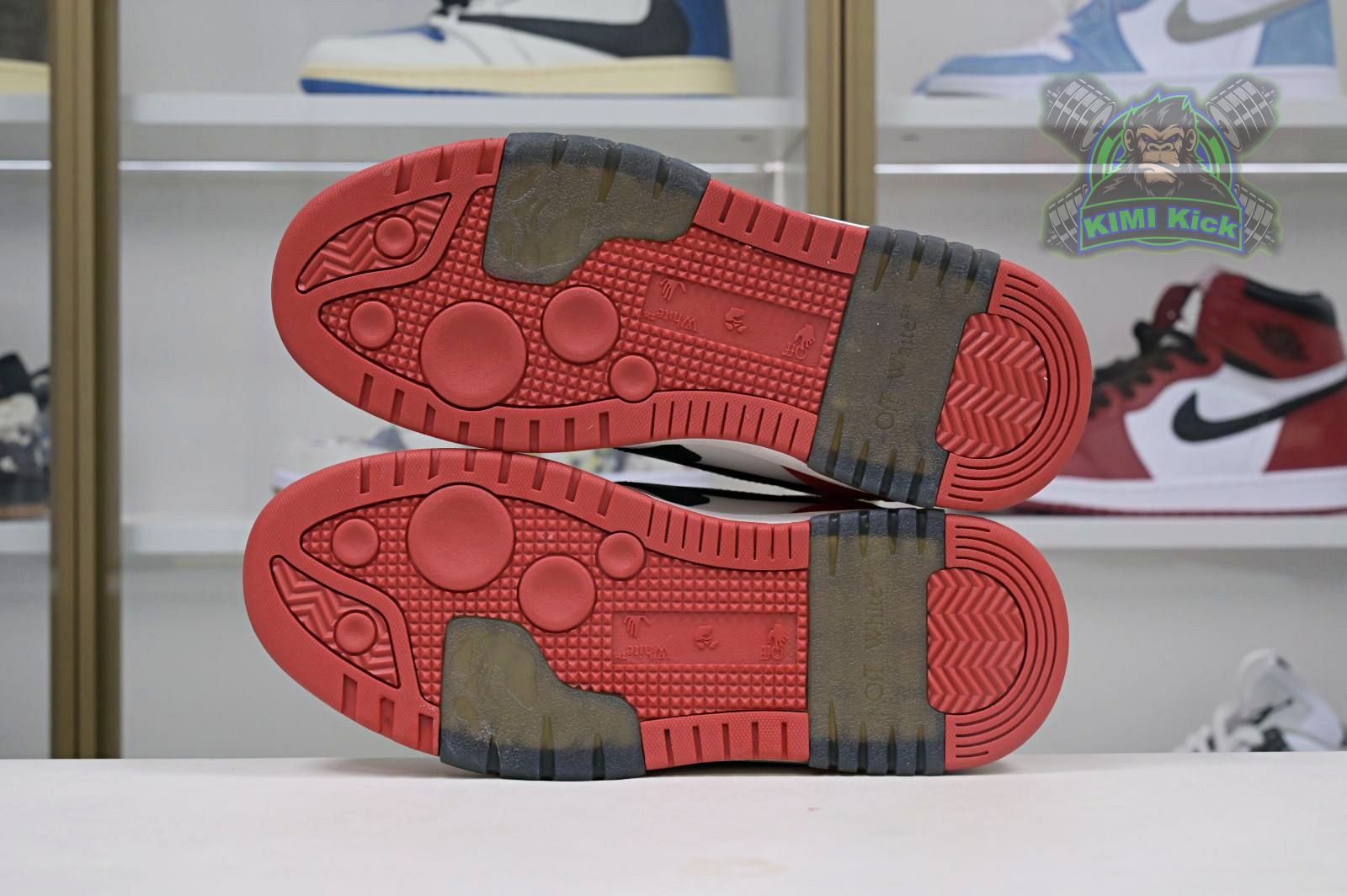 OFF-WHITE Ous Of Office