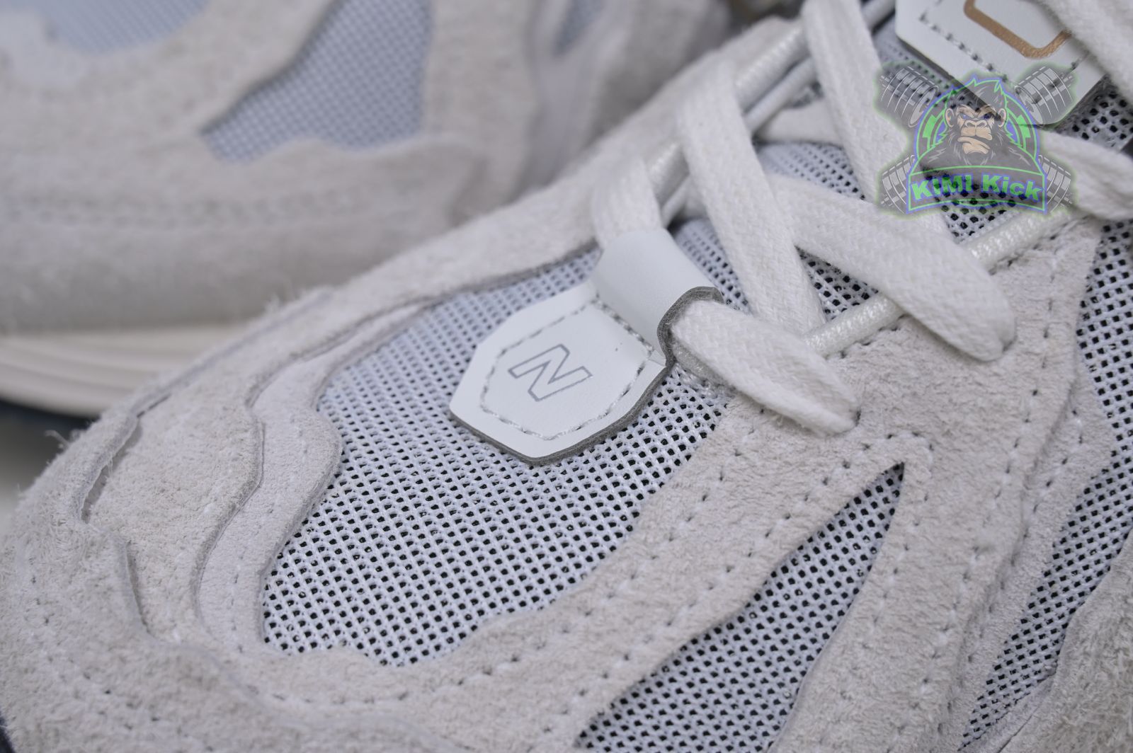 New Balance NB 1906R