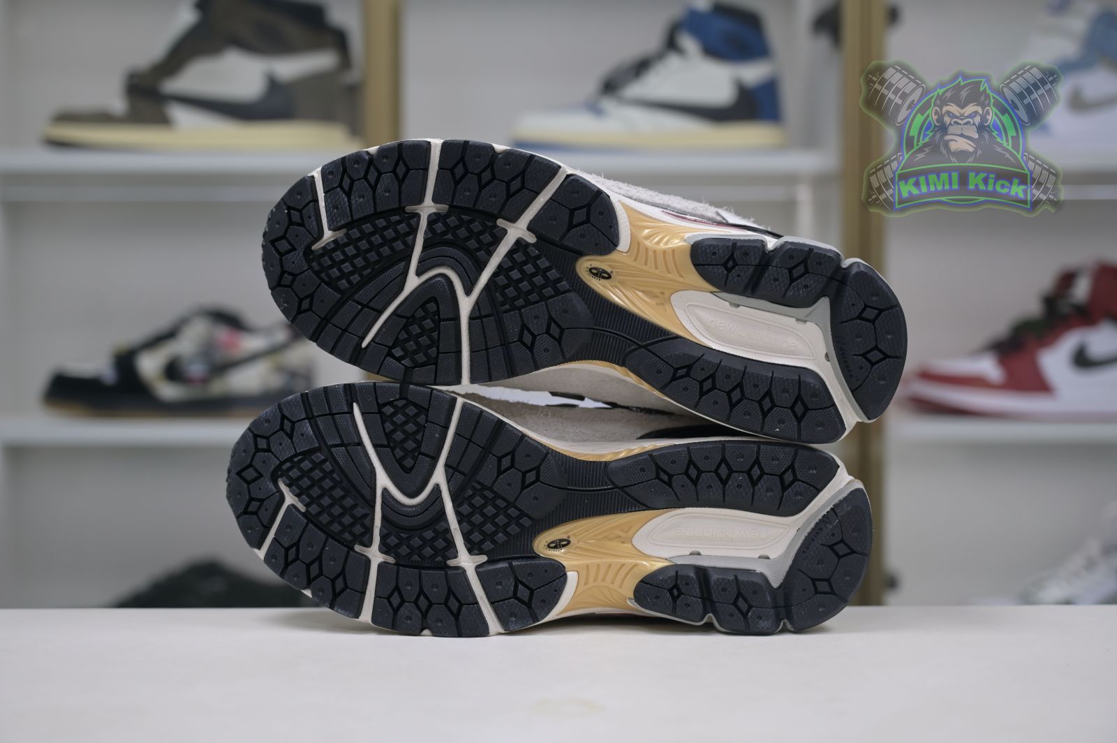 New Balance NB 1906R