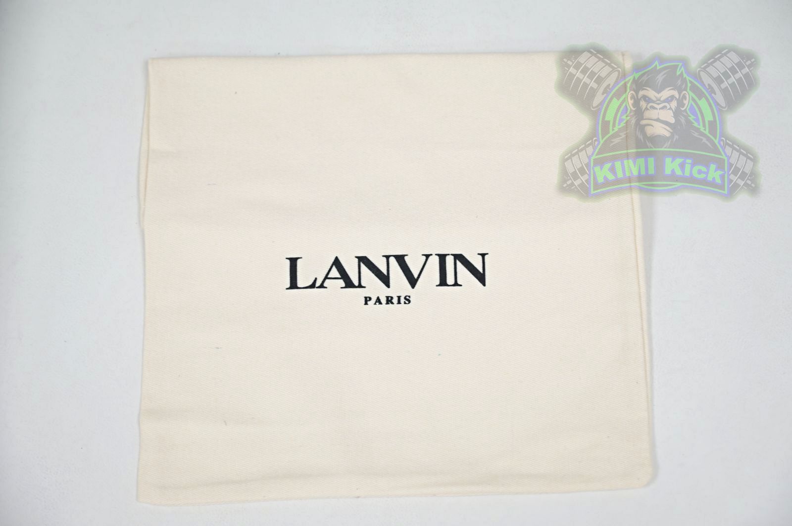 Lanv*n  Curb