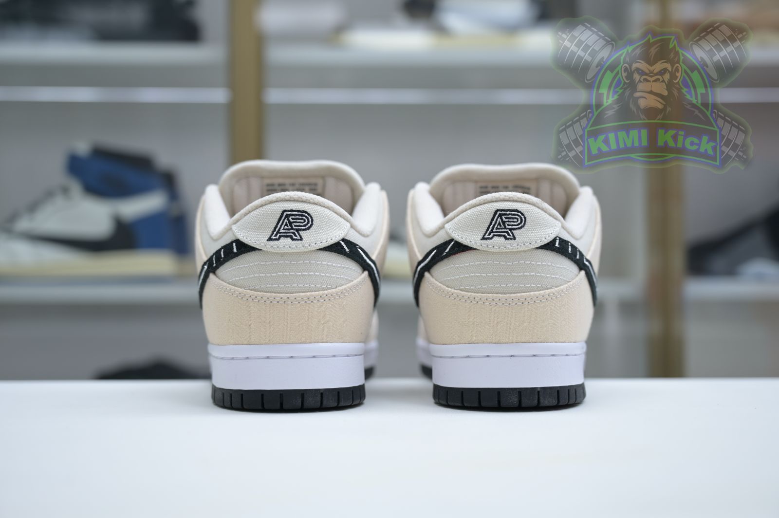 Albino & Preto x Nike Dunk SB Low Pro 