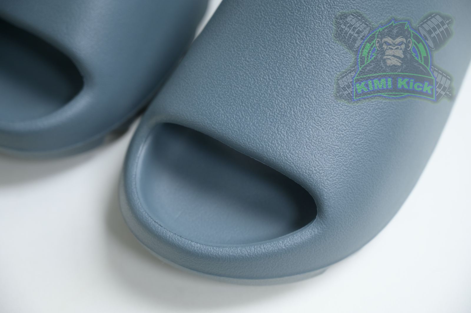 adidas originals Yeezy Slide 