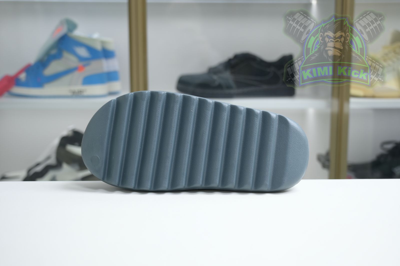 adidas originals Yeezy Slide 