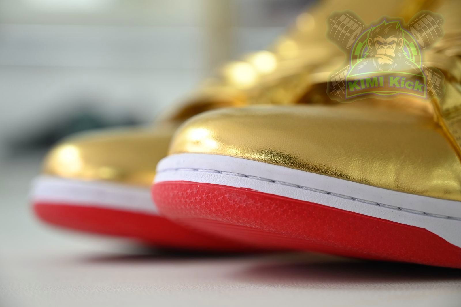 Never Surrender Trump sneakers MAGA.1