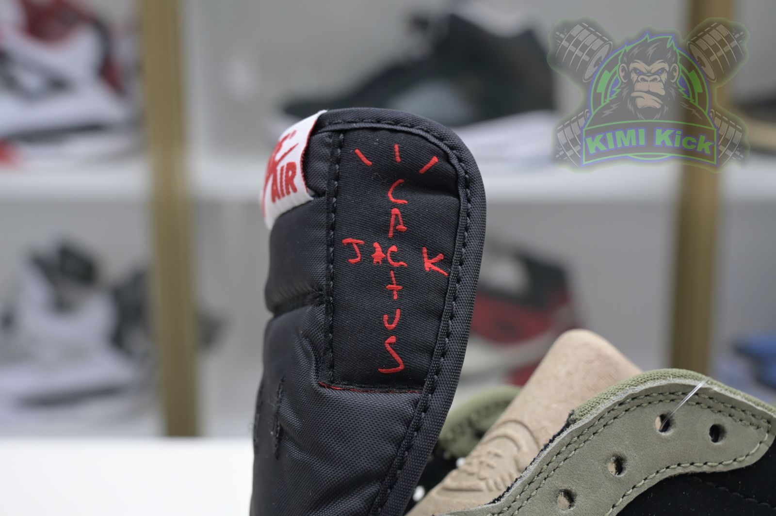 Travis Scott x Jordan Air Jordan 1 Low OG 7.0