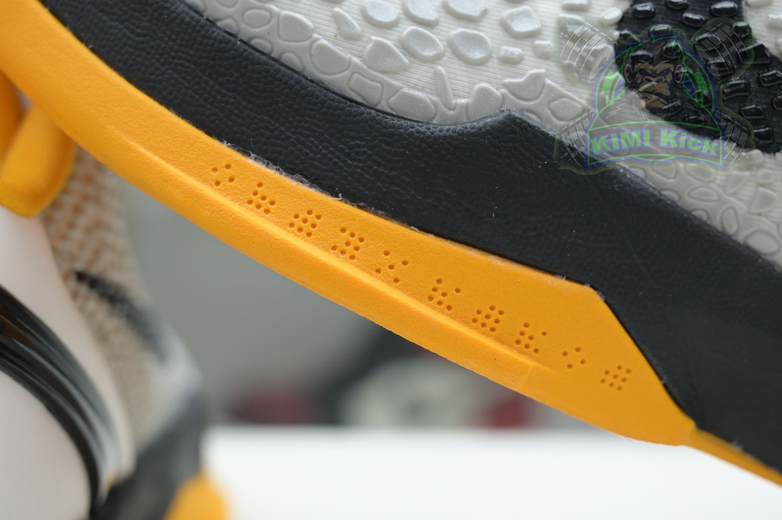 Nike Zoom Kobe 6 Protro