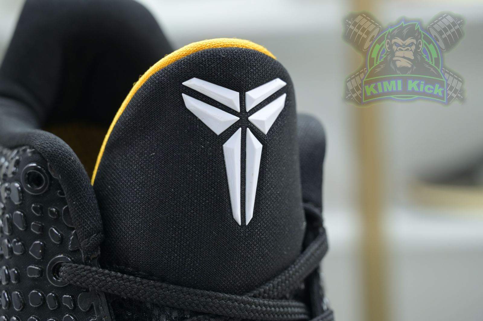 Nike Zoom Kobe 6 Black Del Sol