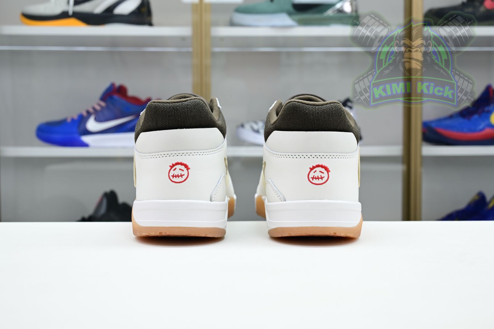 Travis Scott x Jordan Executive The Check