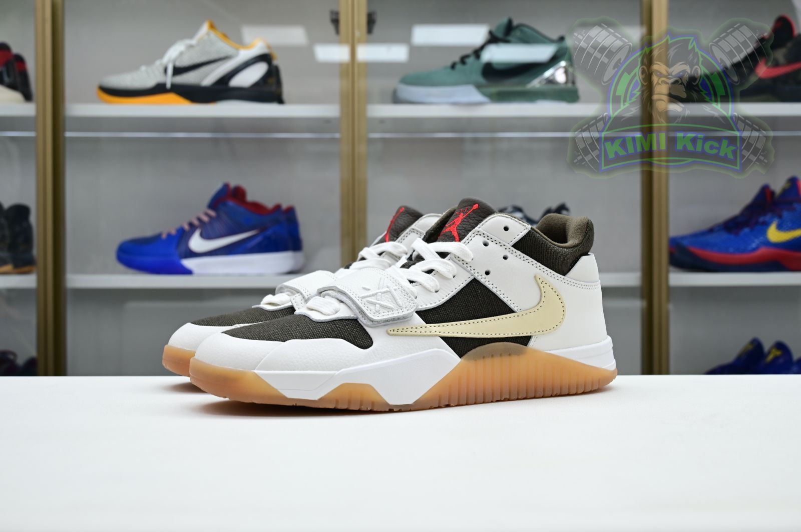 Travis Scott x Jordan Executive The Check