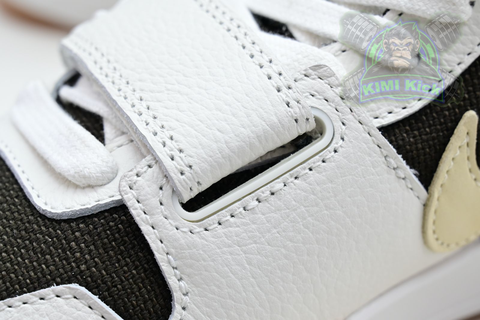 Travis Scott x Jordan Executive The Check