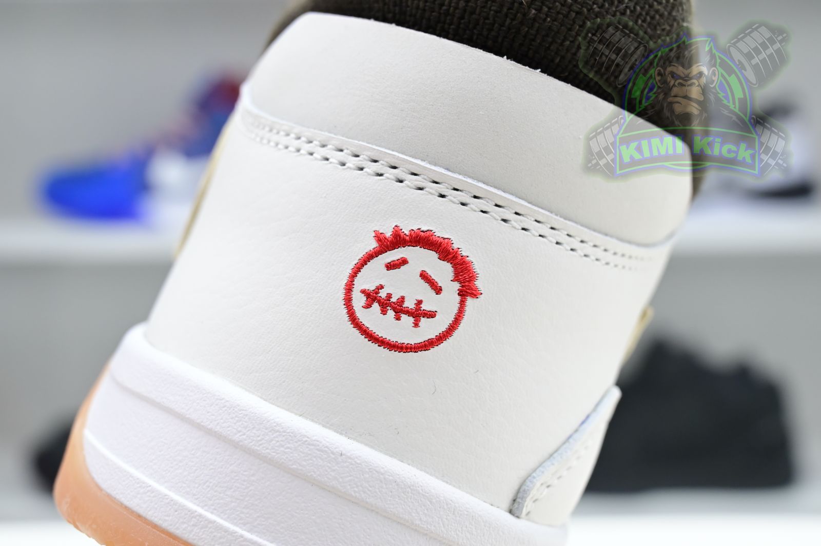 Travis Scott x Jordan Executive The Check