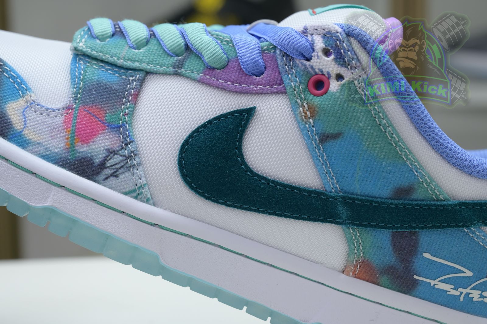 Futura Laboratories x Nike Dunk SB