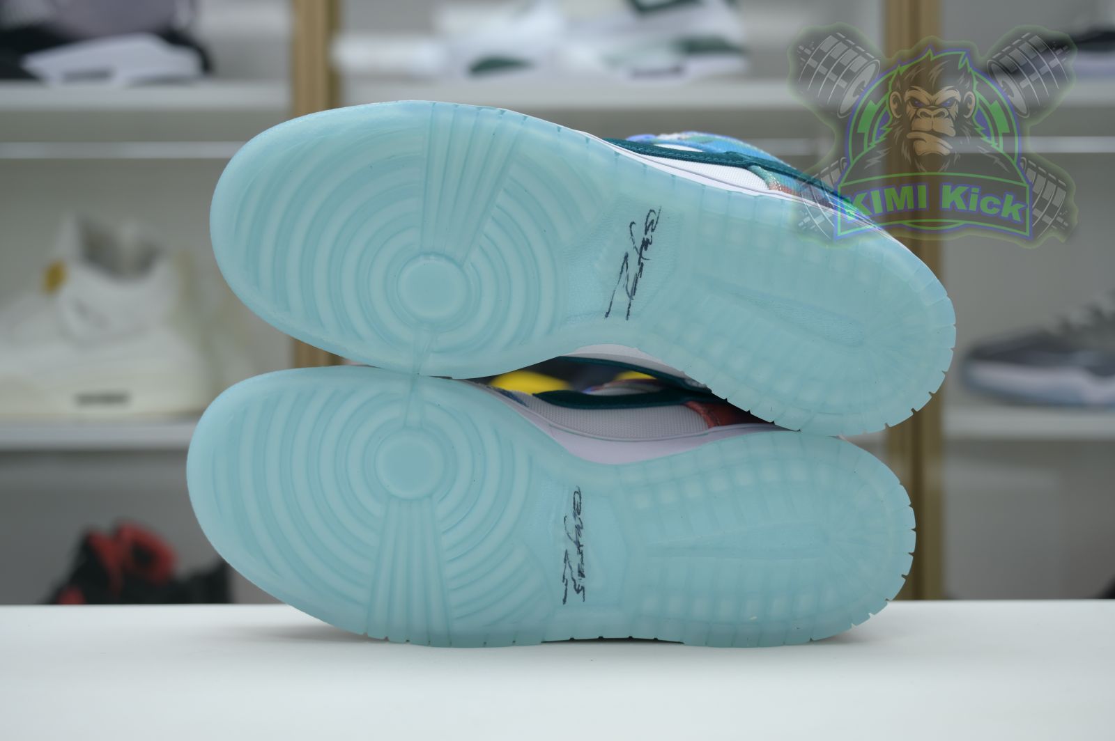 Futura Laboratories x Nike Dunk SB