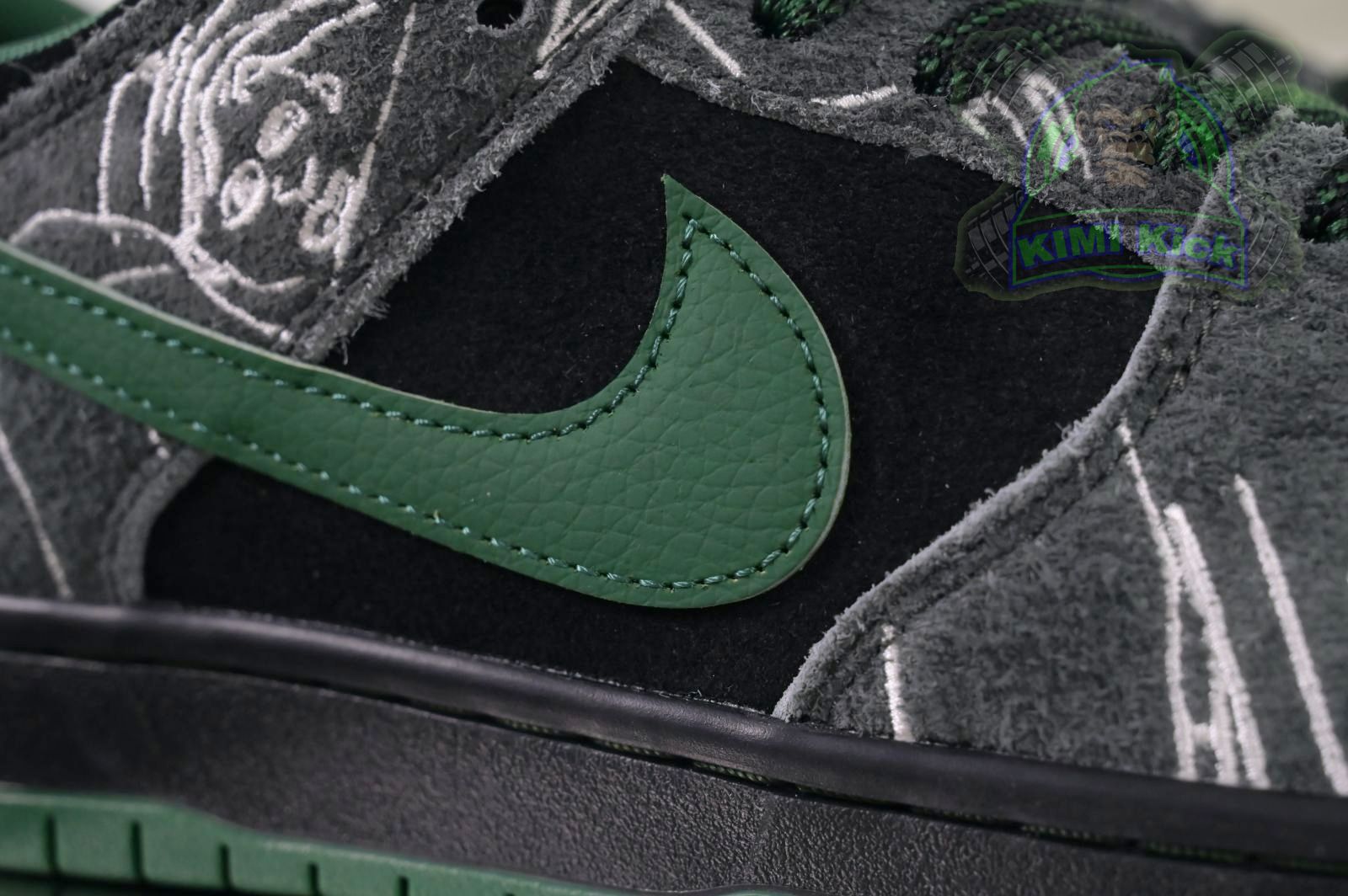 There Skateboards x Nike Dunk SB