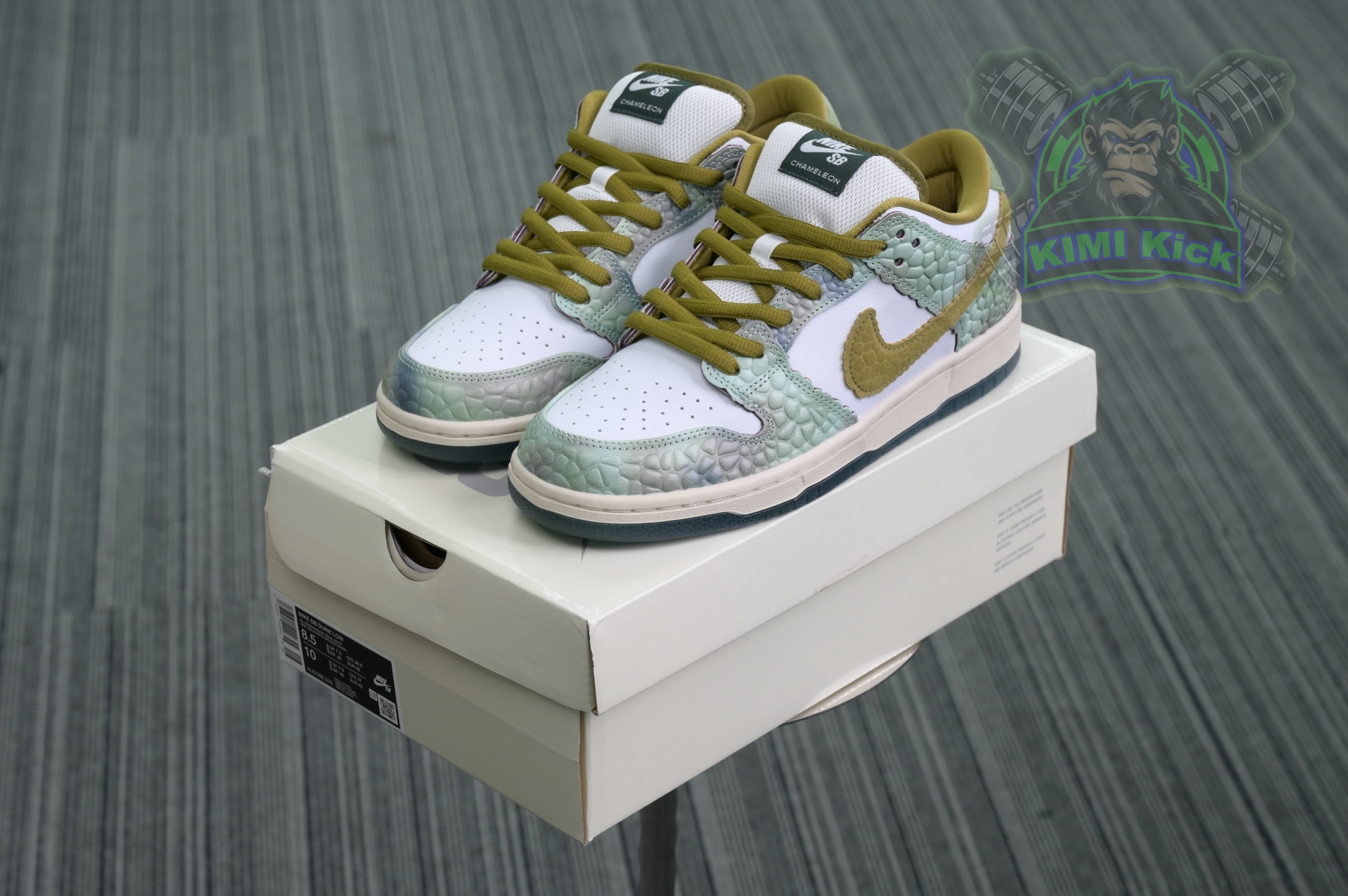 Alexis Sablone x Nike Dunk SB Low