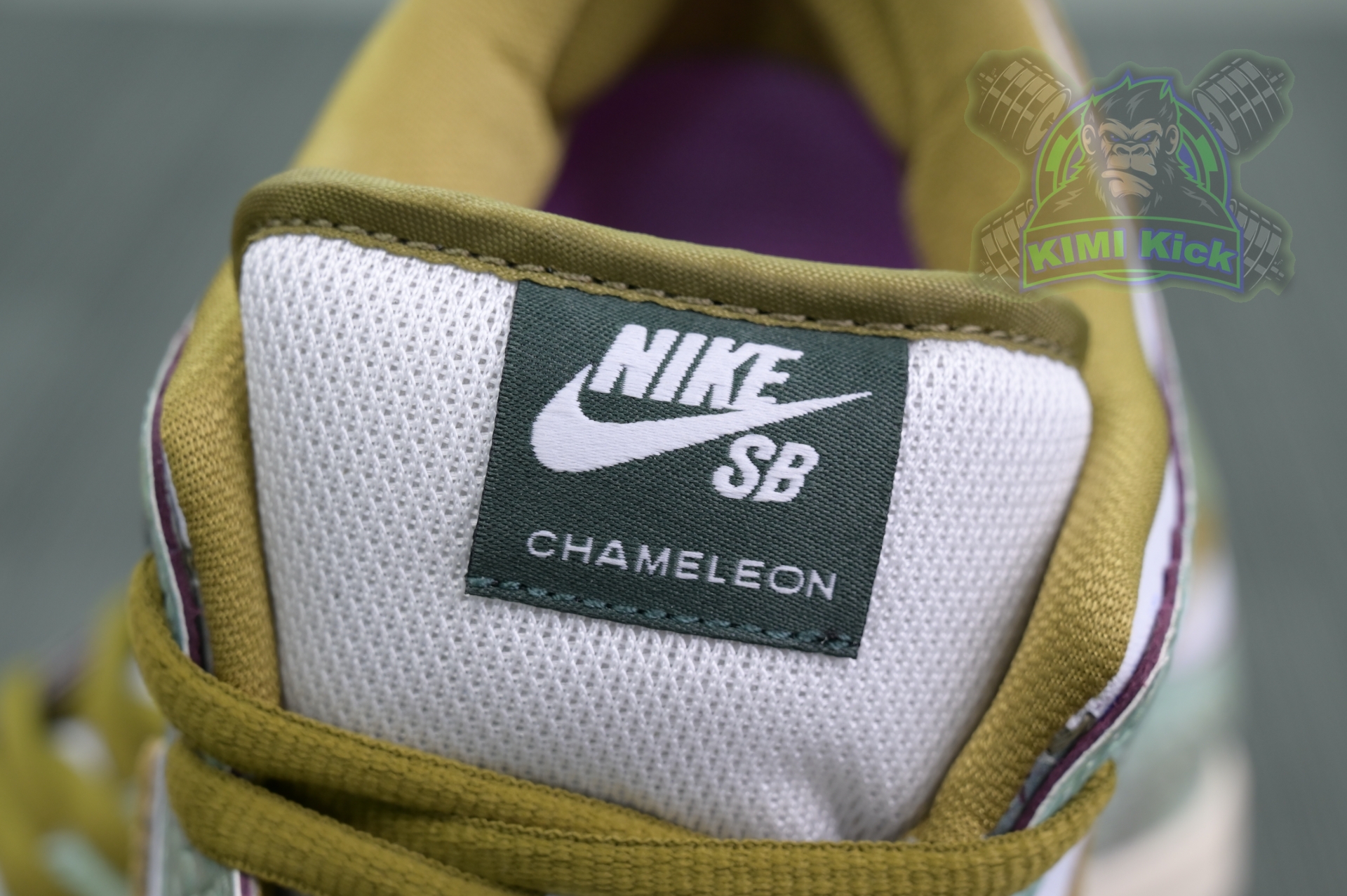 Alexis Sablone x Nike Dunk SB Low