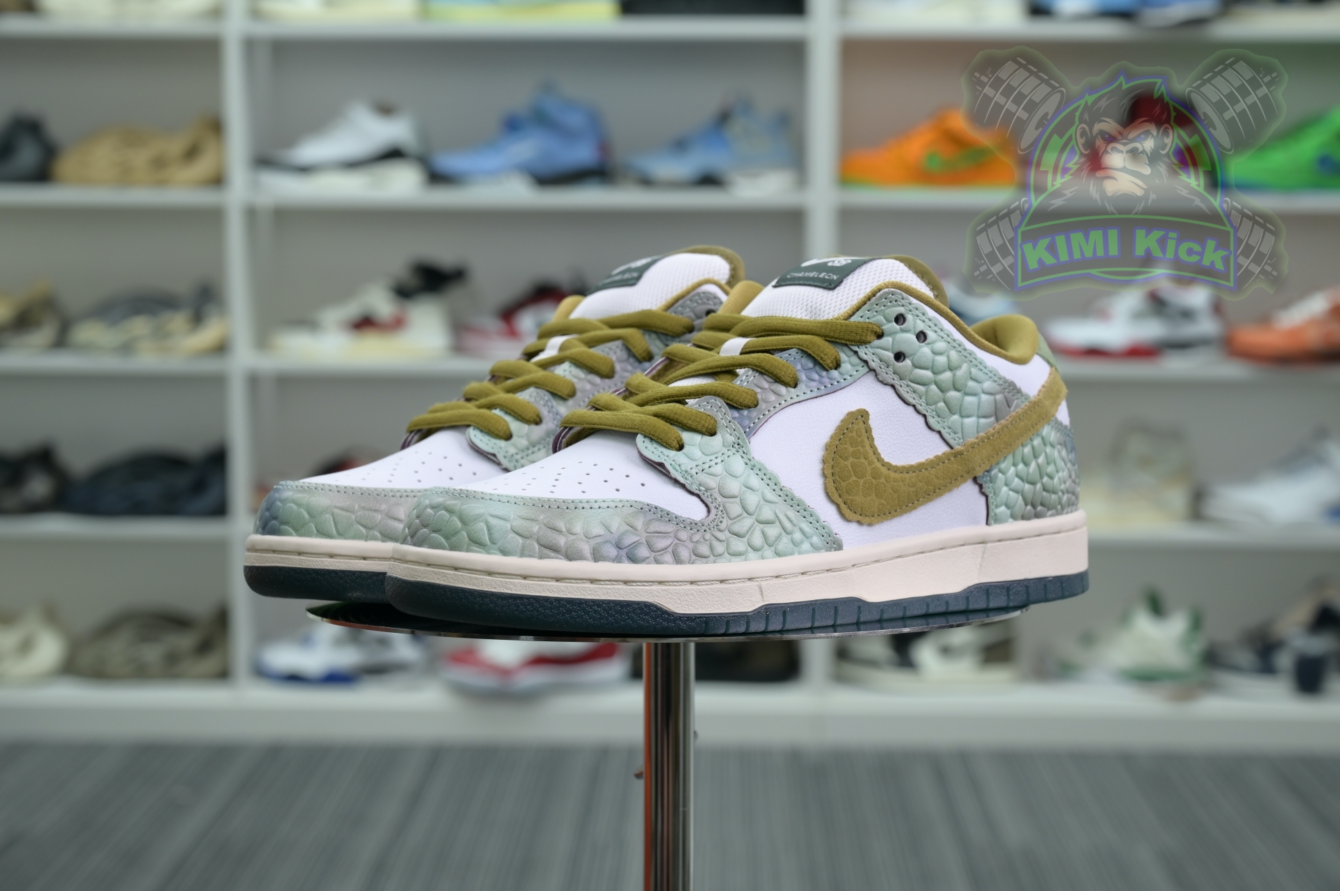 Alexis Sablone x Nike Dunk SB Low