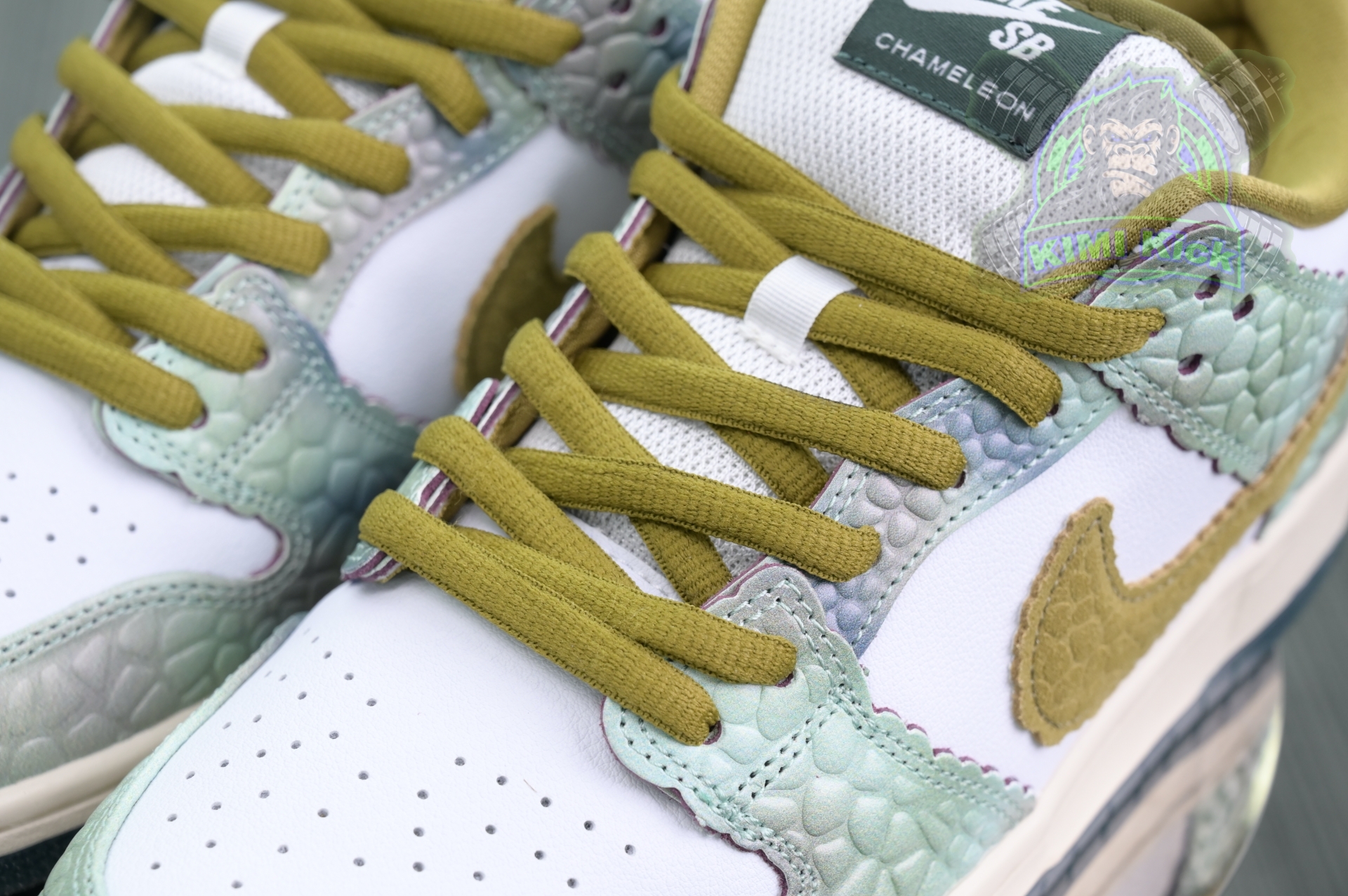 Alexis Sablone x Nike Dunk SB Low