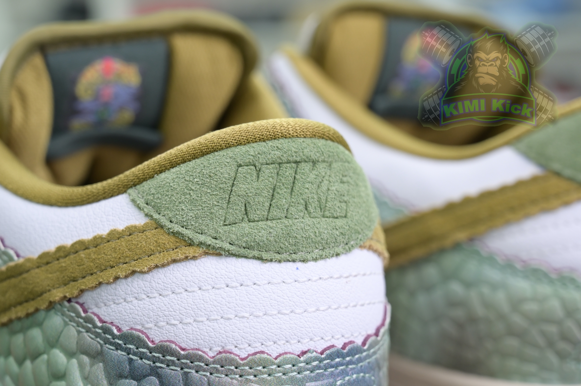 Alexis Sablone x Nike Dunk SB Low