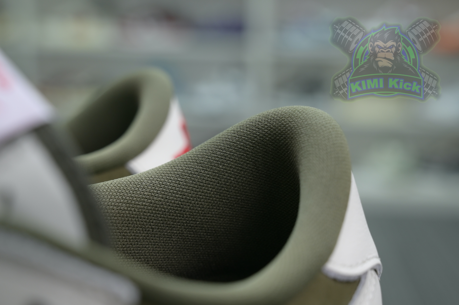 Travis Scott x Jordan Air Jordan 1 Low OG “Medium Olive”