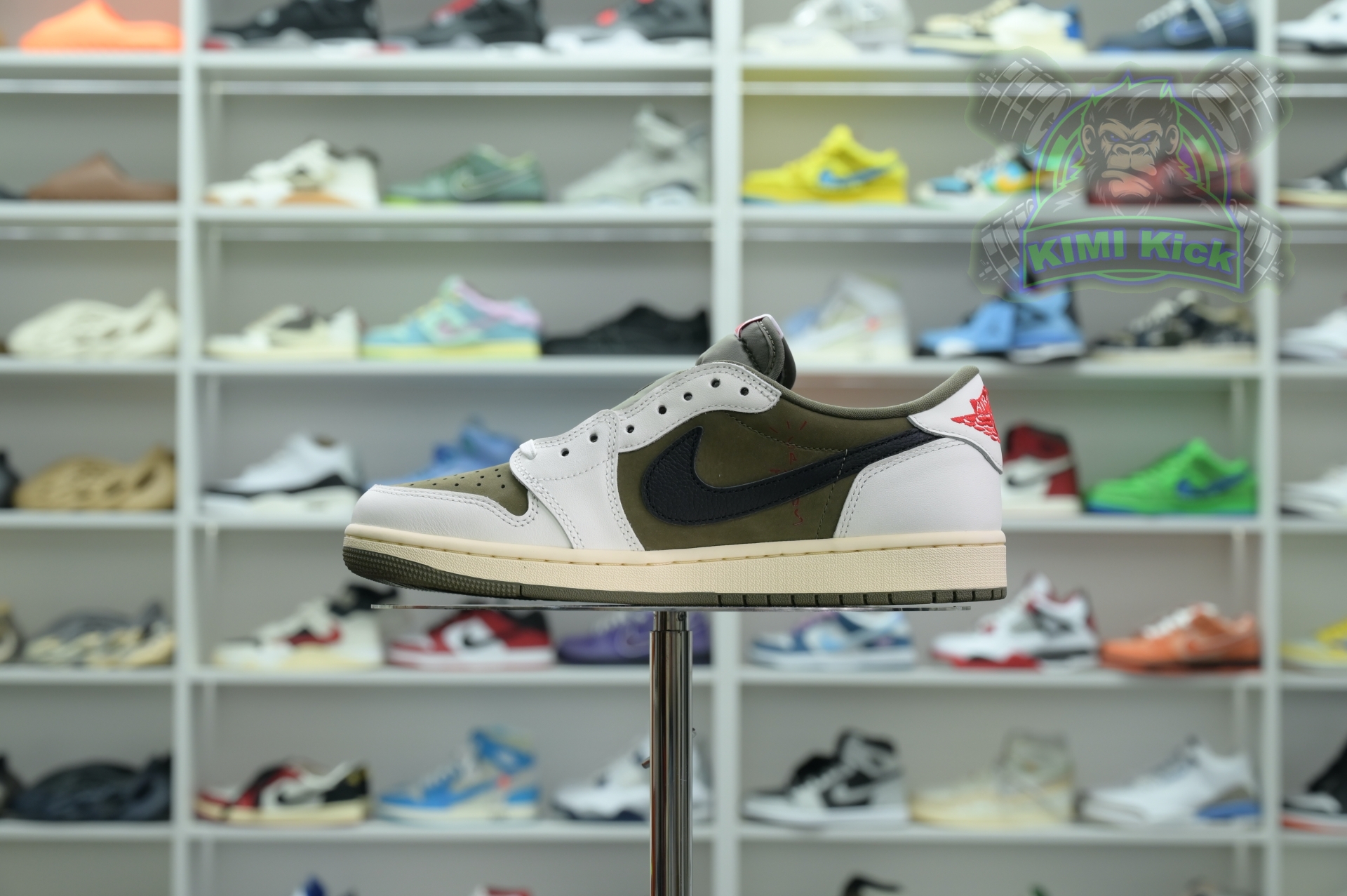 Travis Scott x Jordan Air Jordan 1 Low OG “Medium Olive”