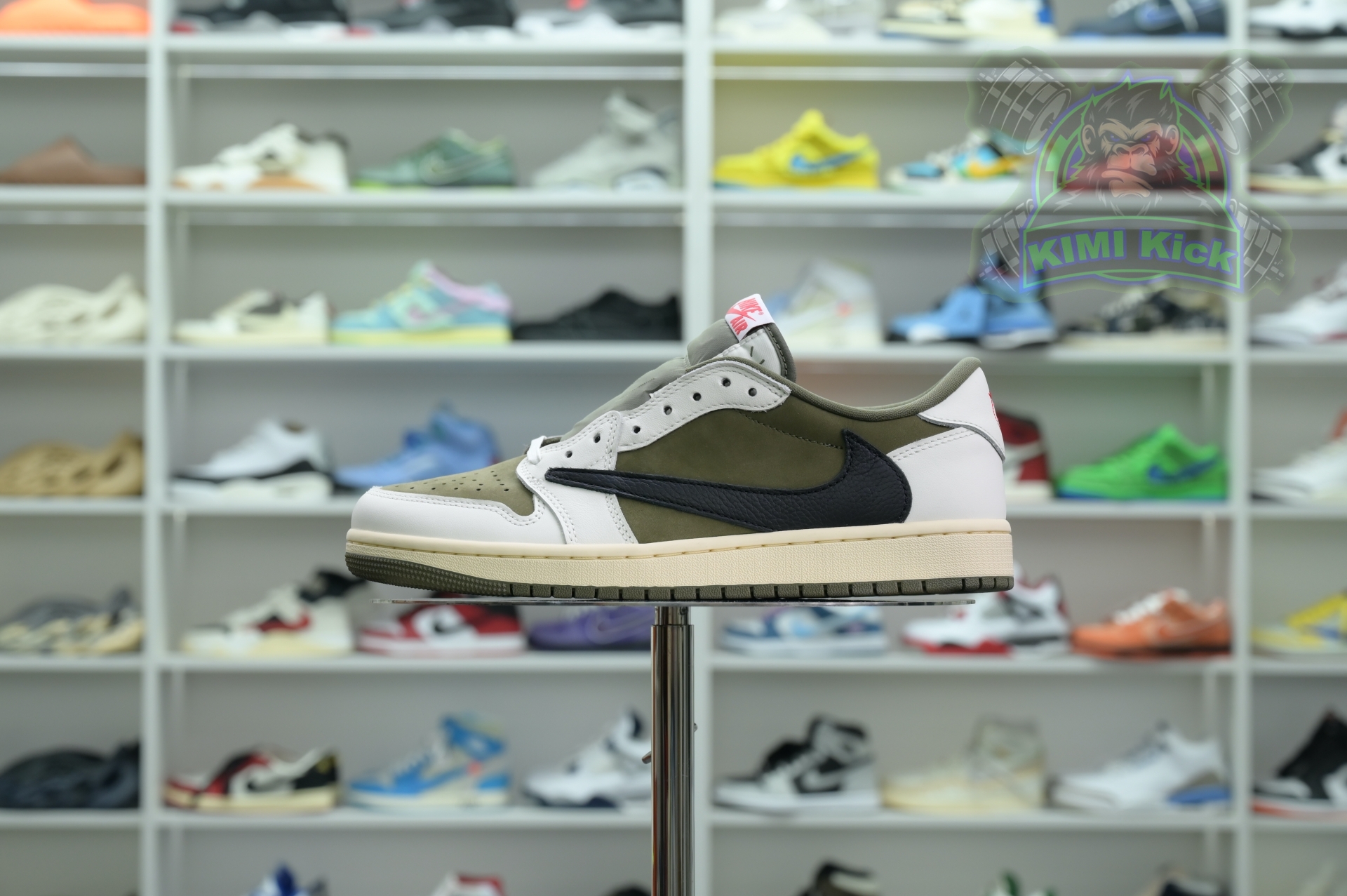 Travis Scott x Jordan Air Jordan 1 Low OG “Medium Olive”