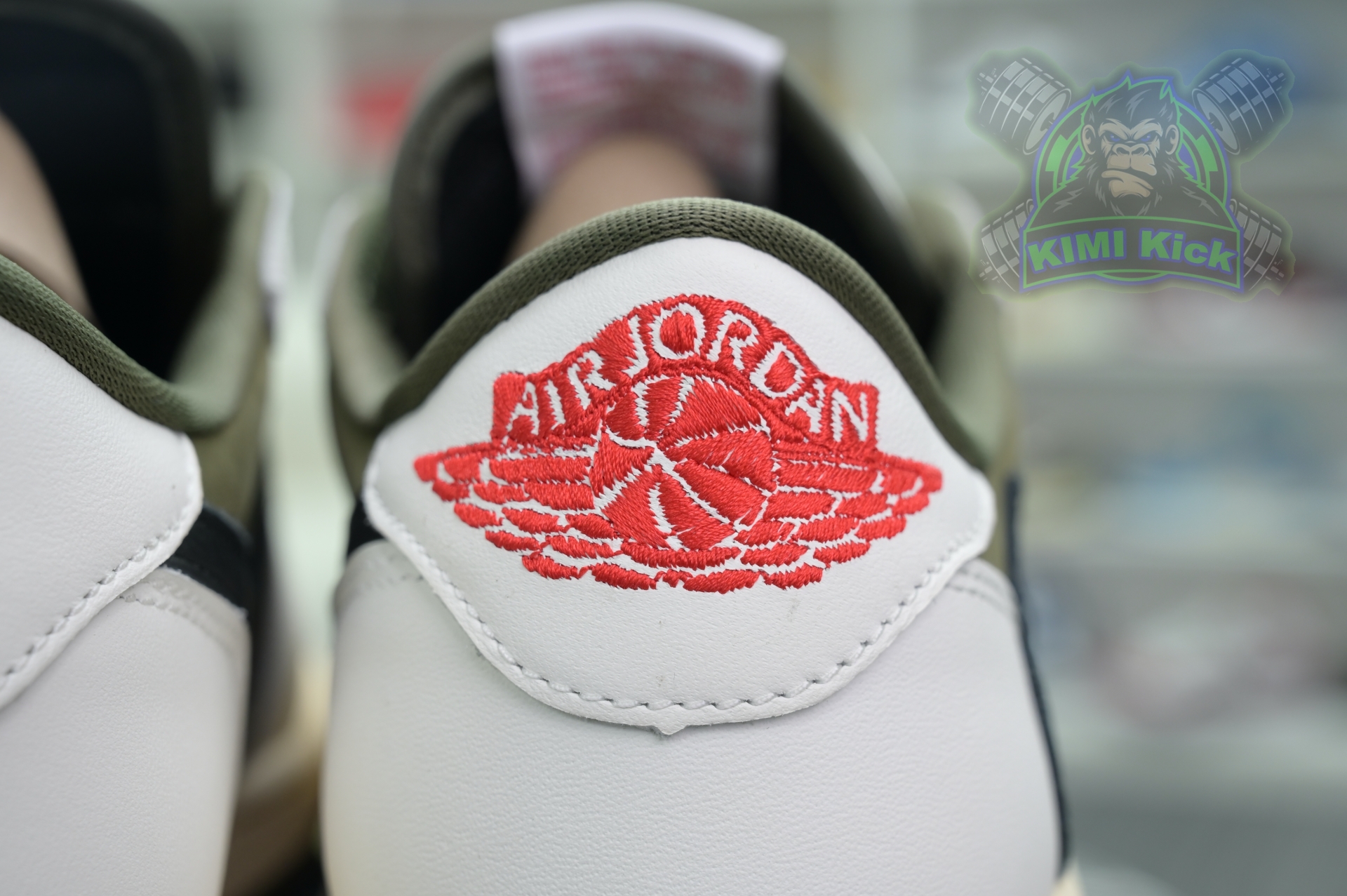 Travis Scott x Jordan Air Jordan 1 Low OG “Medium Olive”