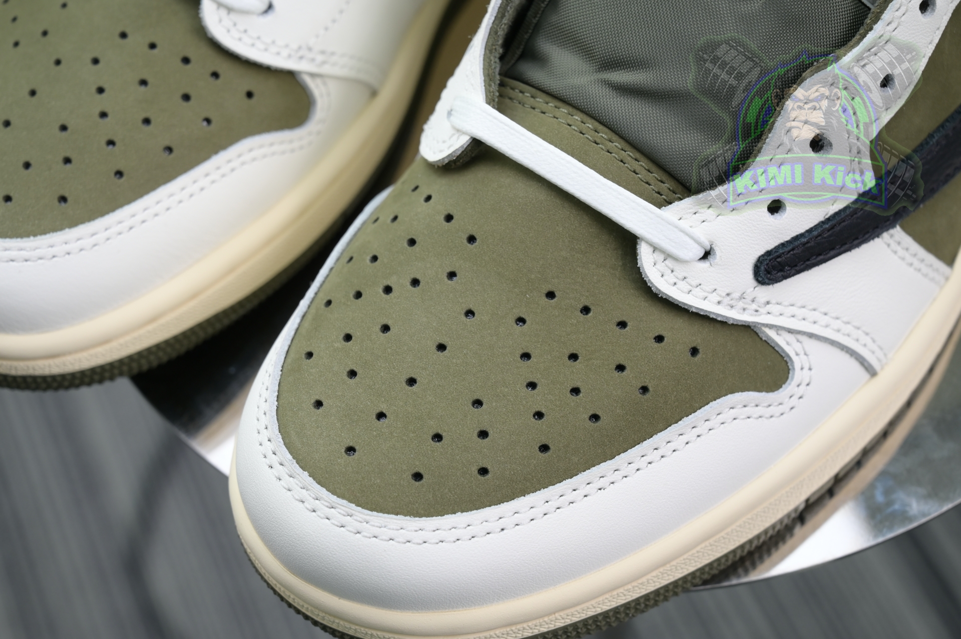 Travis Scott x Jordan Air Jordan 1 Low OG “Medium Olive”