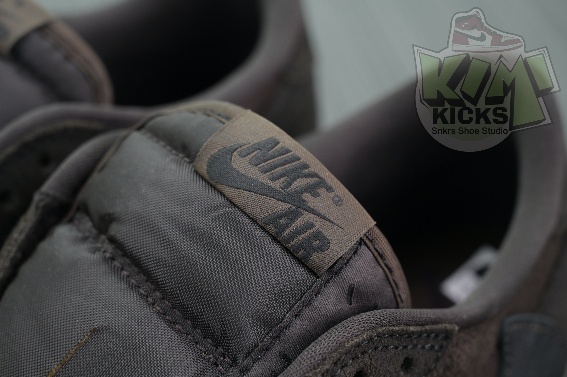 Travis Scott x Jordan Air Jordan 1 Low OG“Velvet Brown”