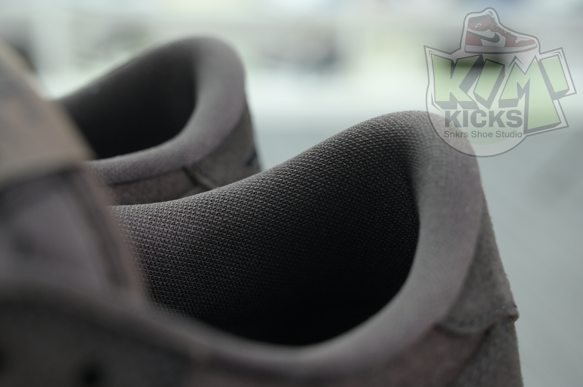 Travis Scott x Jordan Air Jordan 1 Low OG“Velvet Brown”