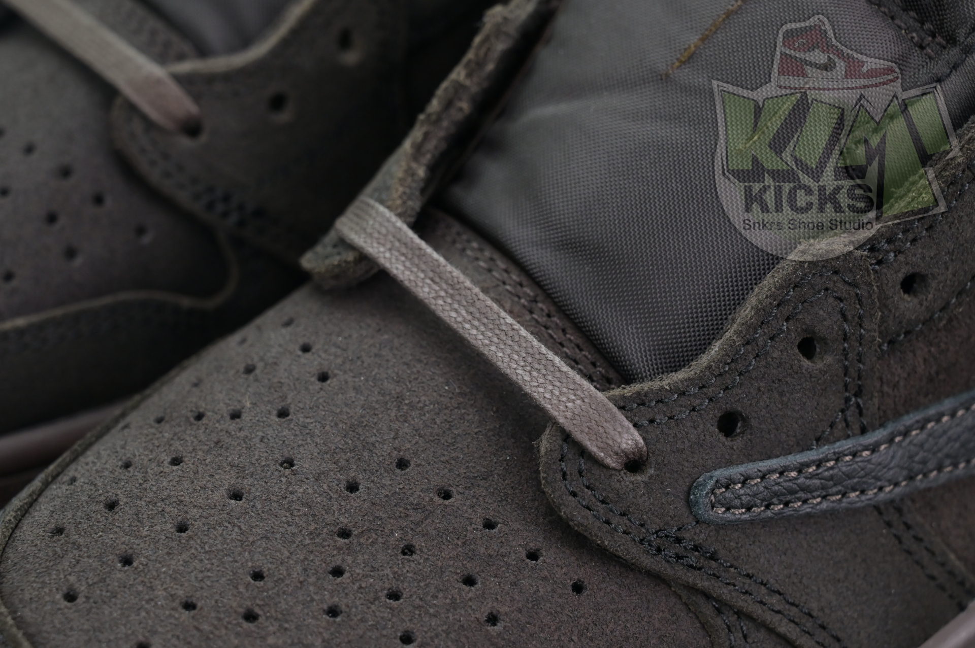 Travis Scott x Jordan Air Jordan 1 Low OG“Velvet Brown”