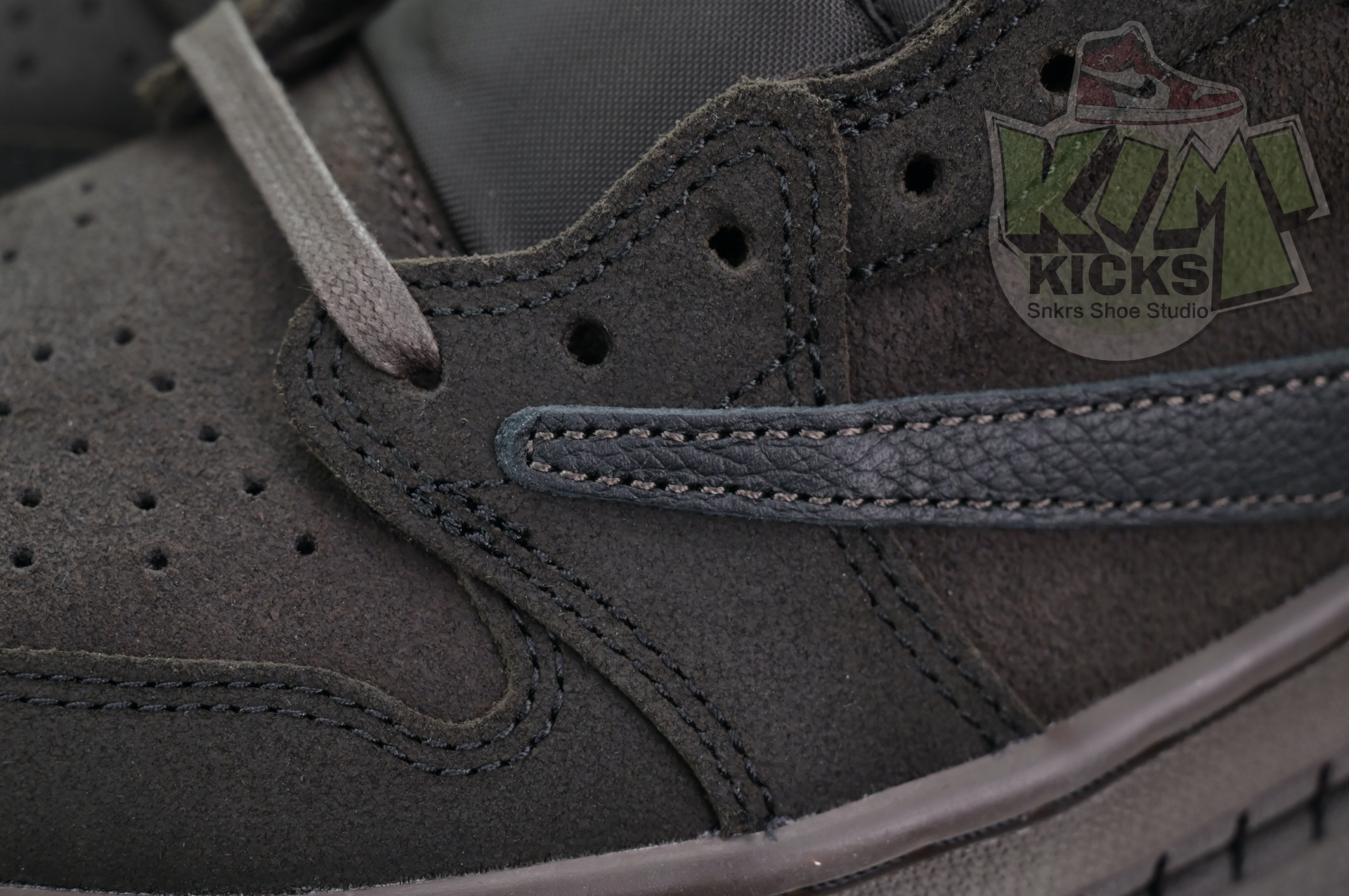 Travis Scott x Jordan Air Jordan 1 Low OG“Velvet Brown”