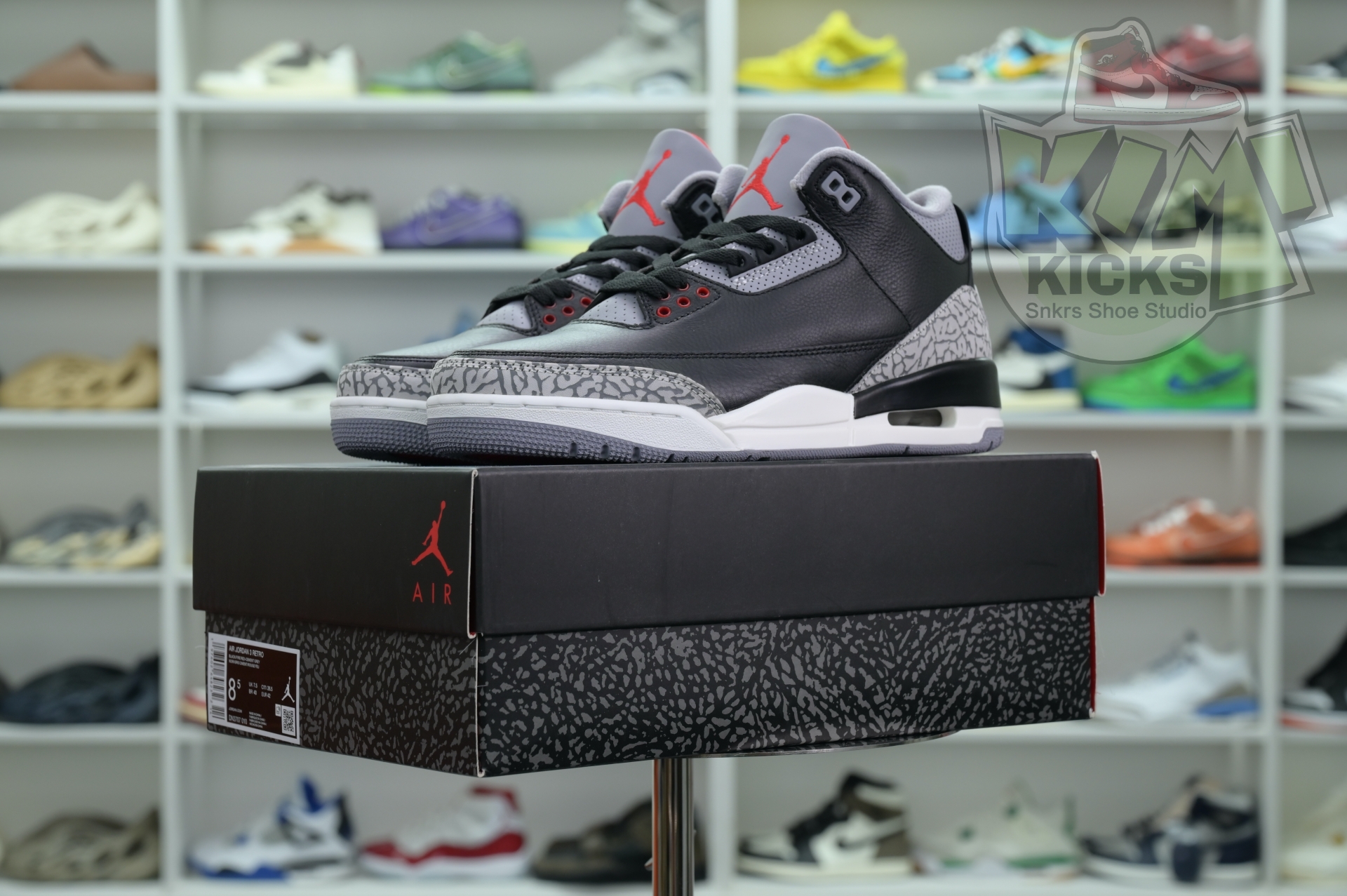 Air Jordan 3“Black Cement Reimagined”