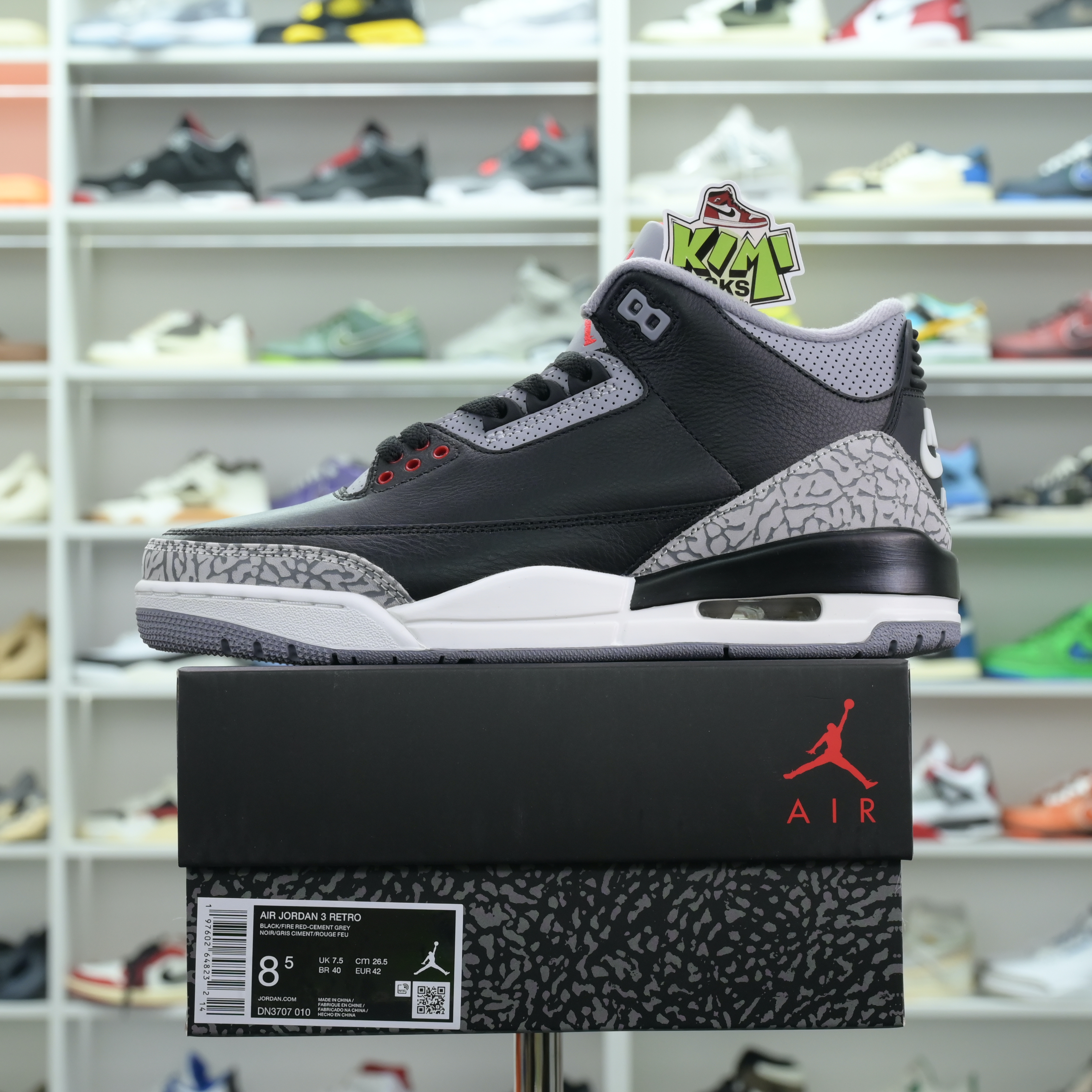 Air Jordan 3“Black Cement Reimagined”