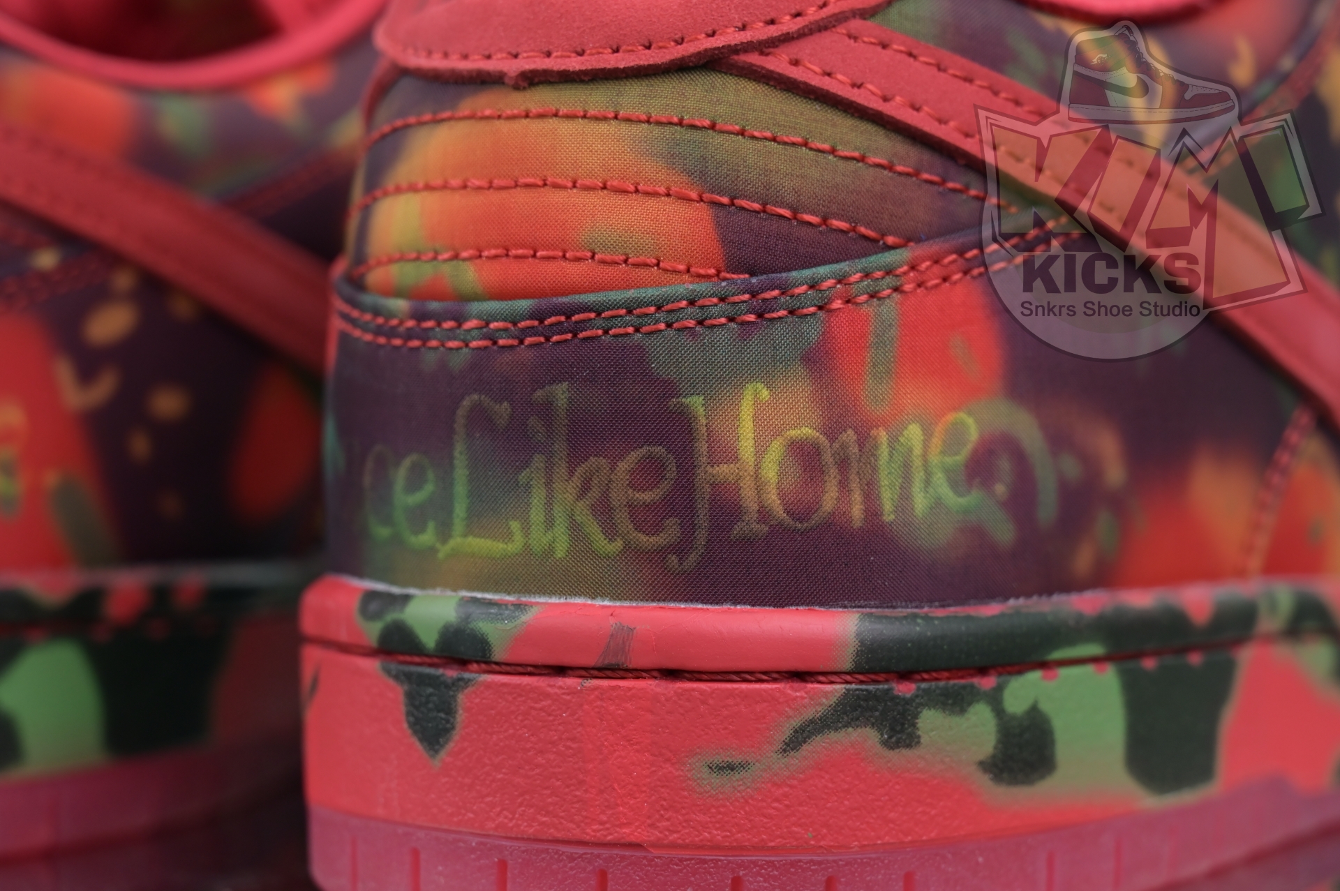 The Wizard of Oz x Nike SBDunk Low“Ruby Slipper”