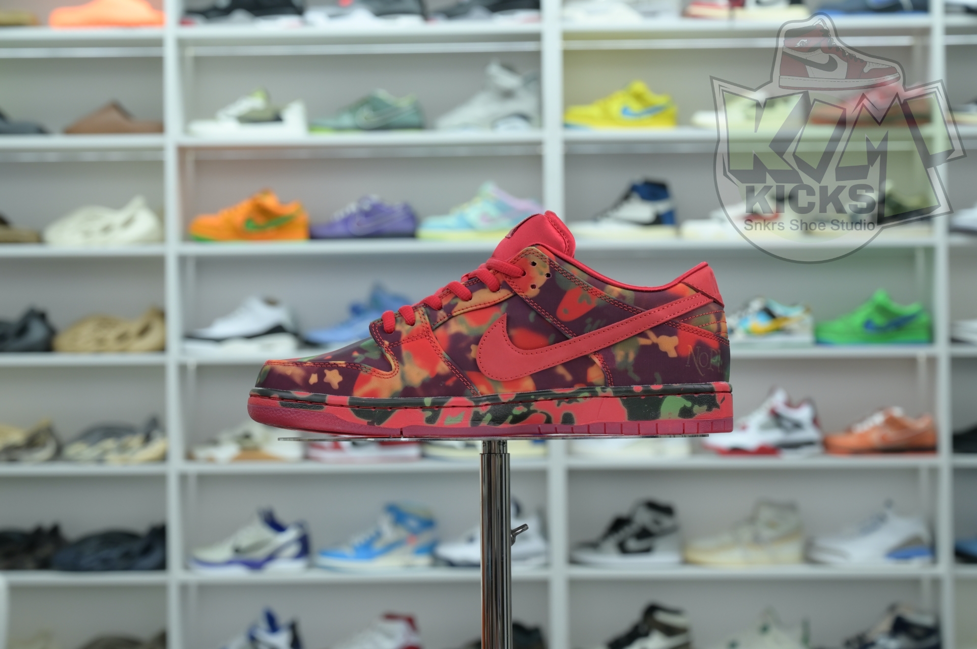 The Wizard of Oz x Nike SBDunk Low“Ruby Slipper”