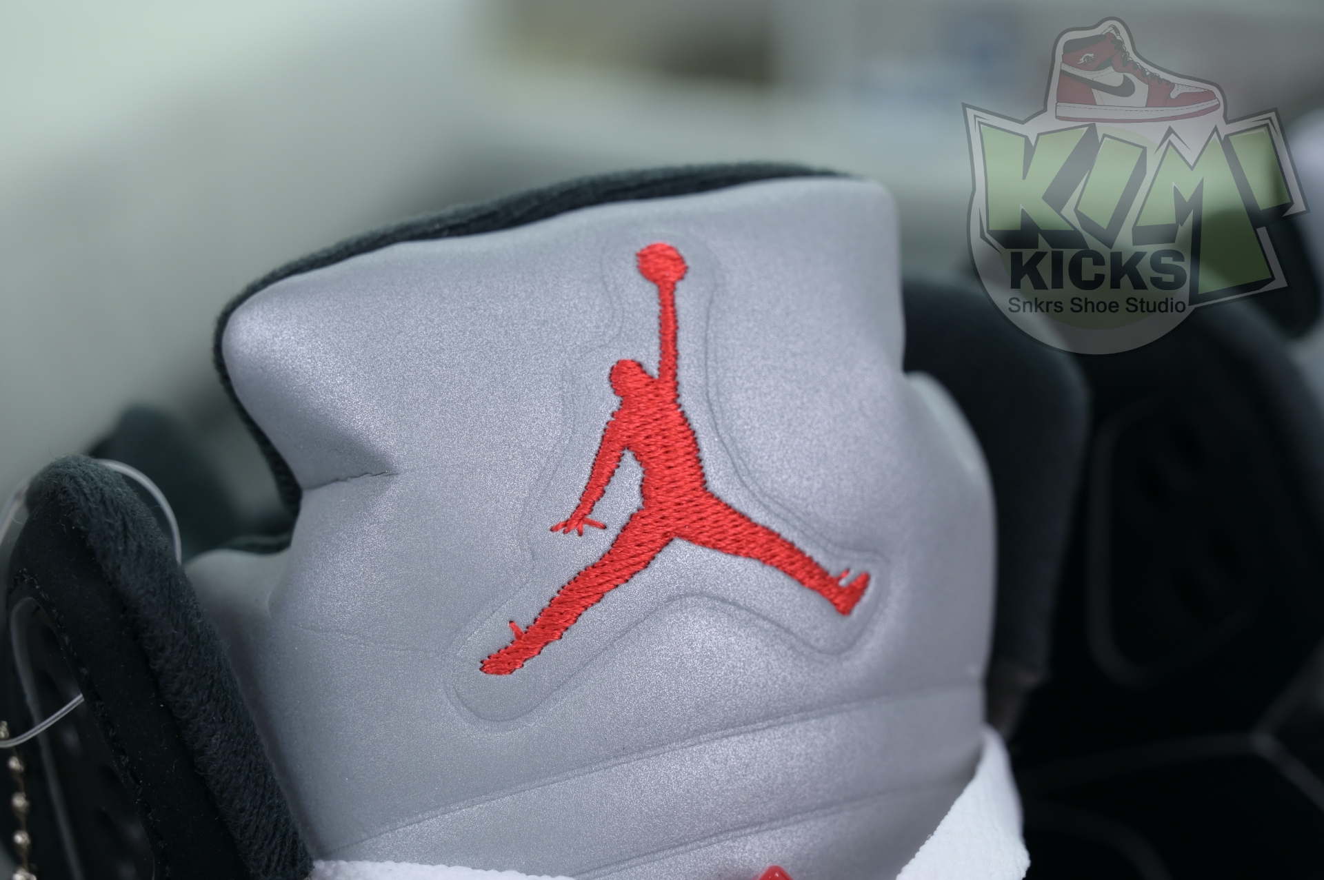 Jordan Air Jordan 5“BLACK METALLIC REIMAGINED”