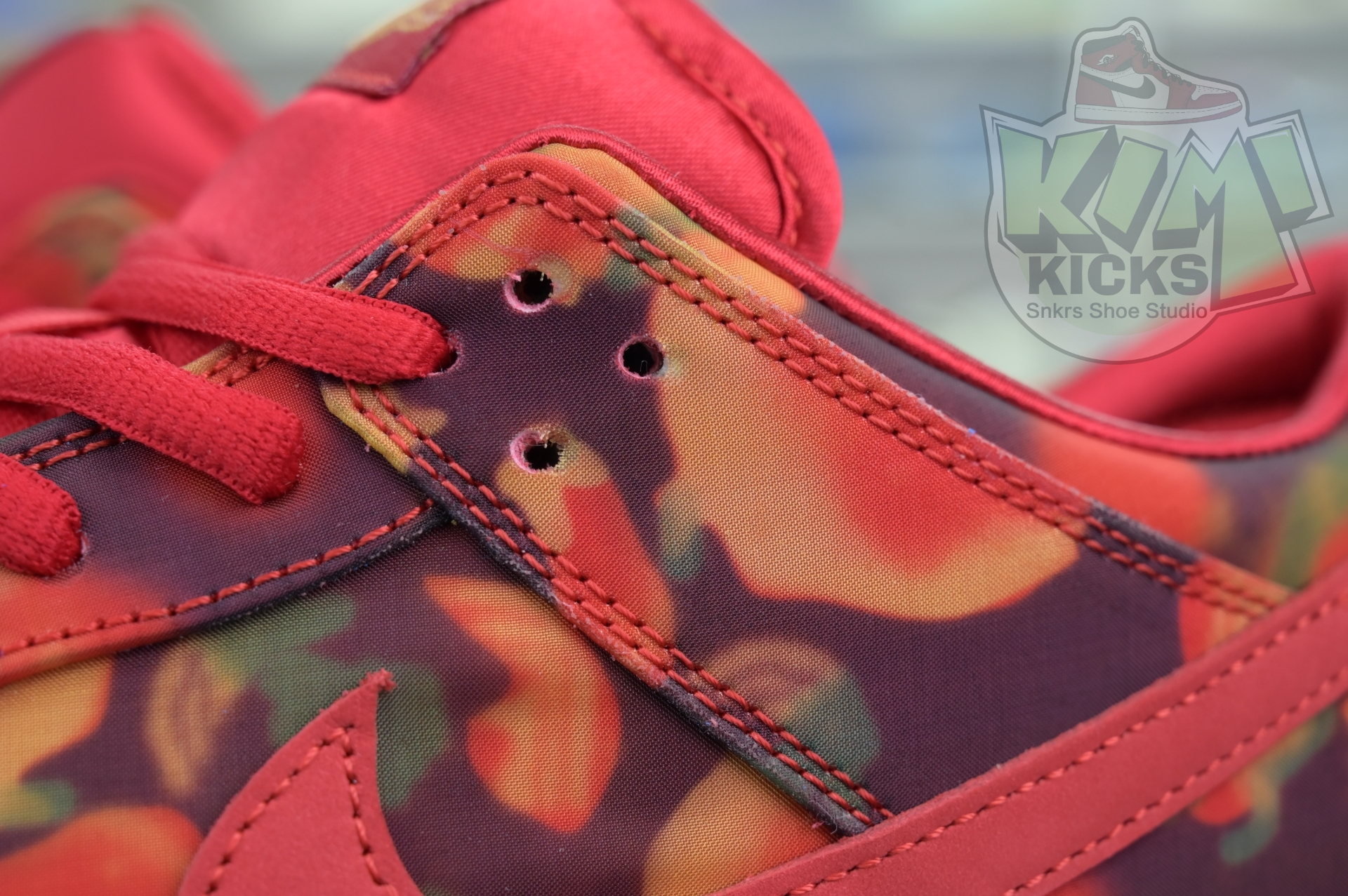The Wizard of Oz x Nike SBDunk Low“Ruby Slipper”