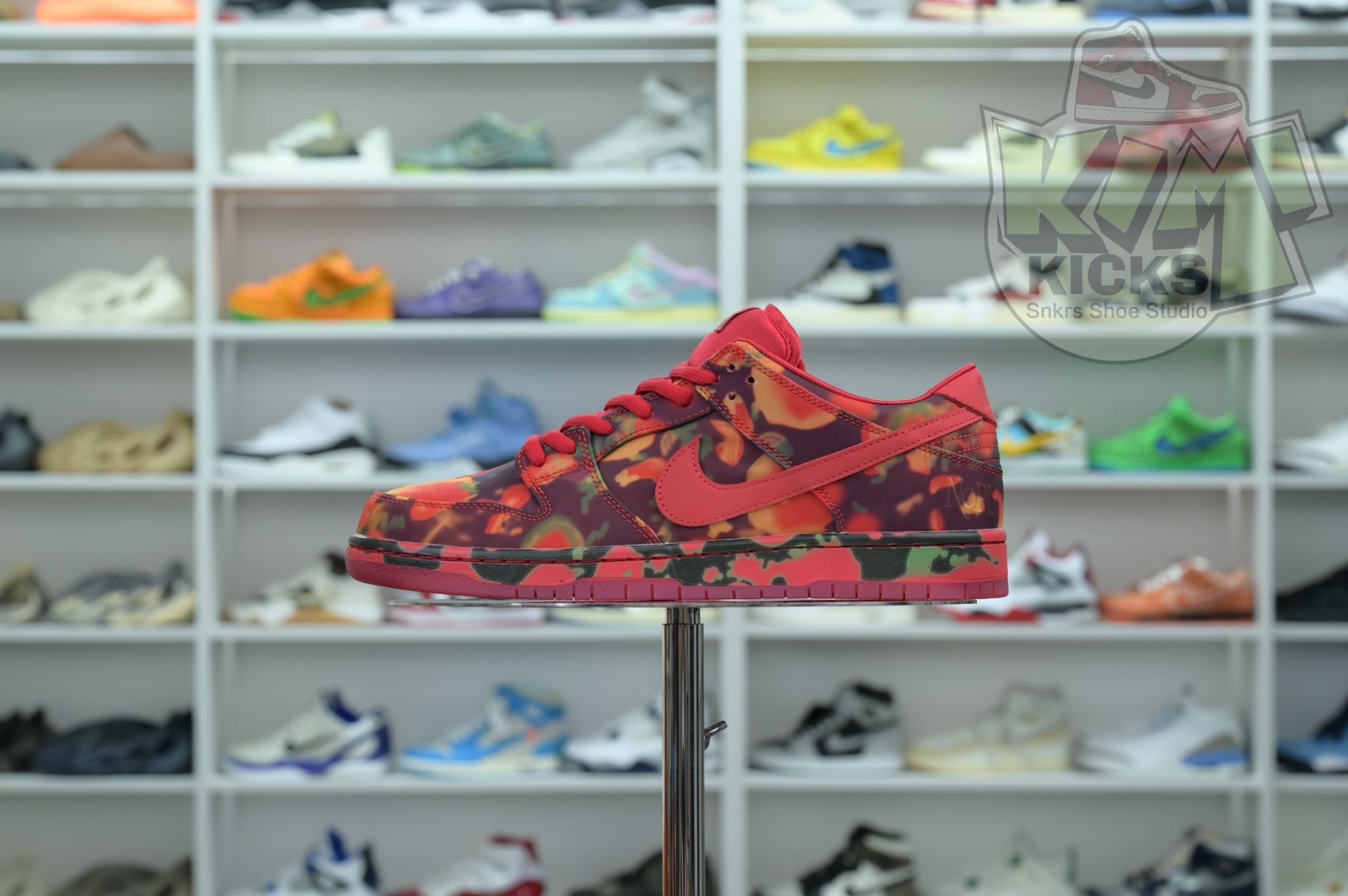 The Wizard of Oz x Nike SBDunk Low“Ruby Slipper”