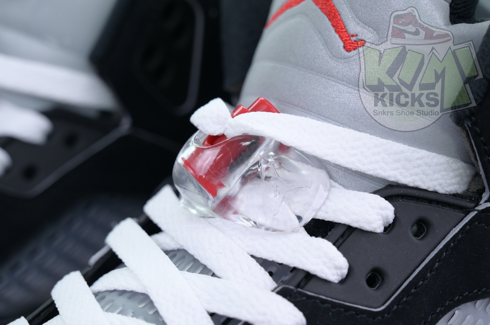 Jordan Air Jordan 5“BLACK METALLIC REIMAGINED”