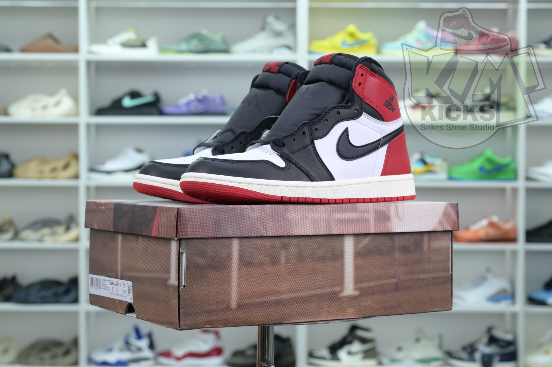 Jordan Air Jordan 1High OG“Black Toe Reimagined”