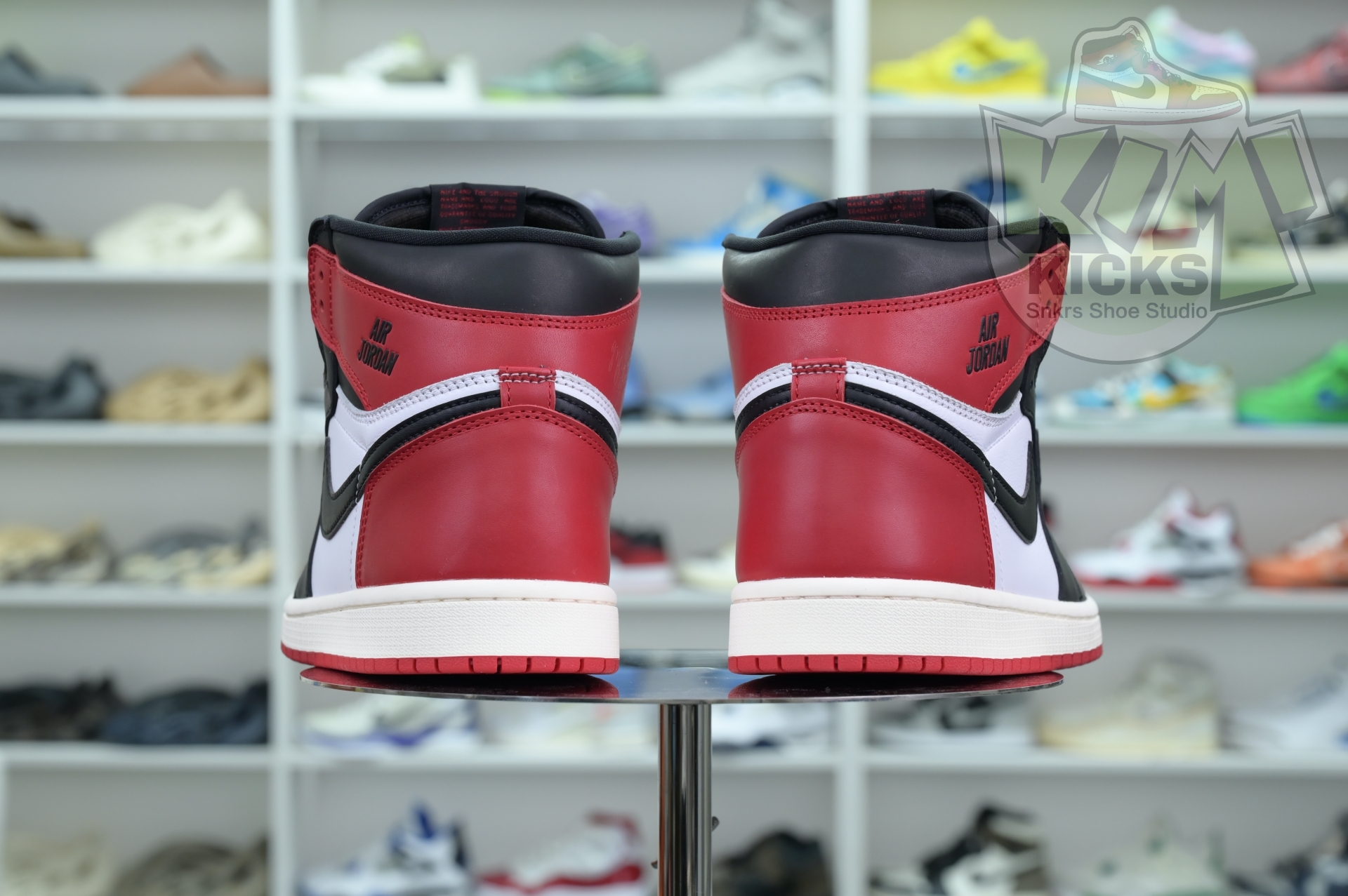 Jordan Air Jordan 1High OG“Black Toe Reimagined”