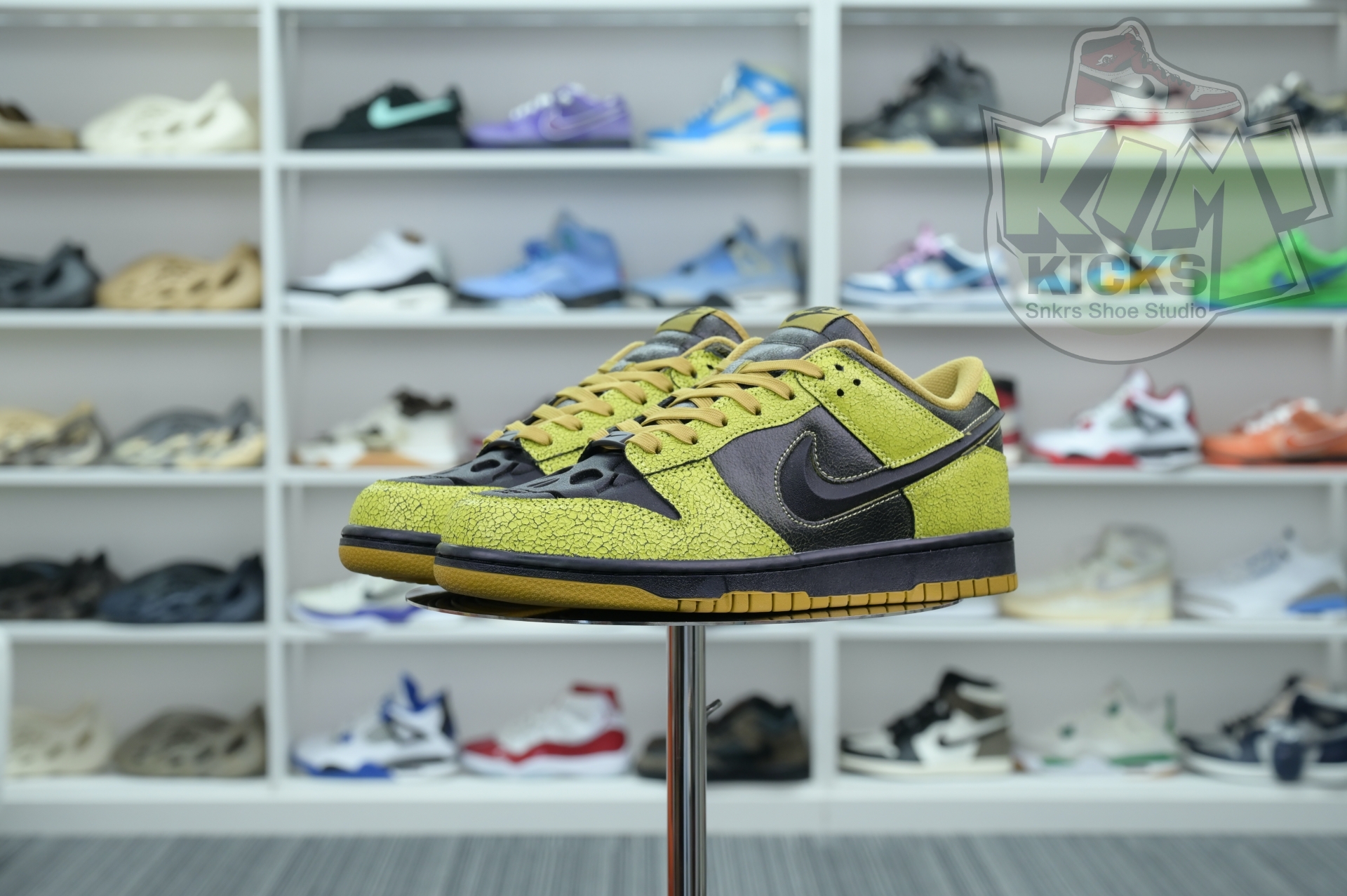 Nike Dunk Low“Halloween”