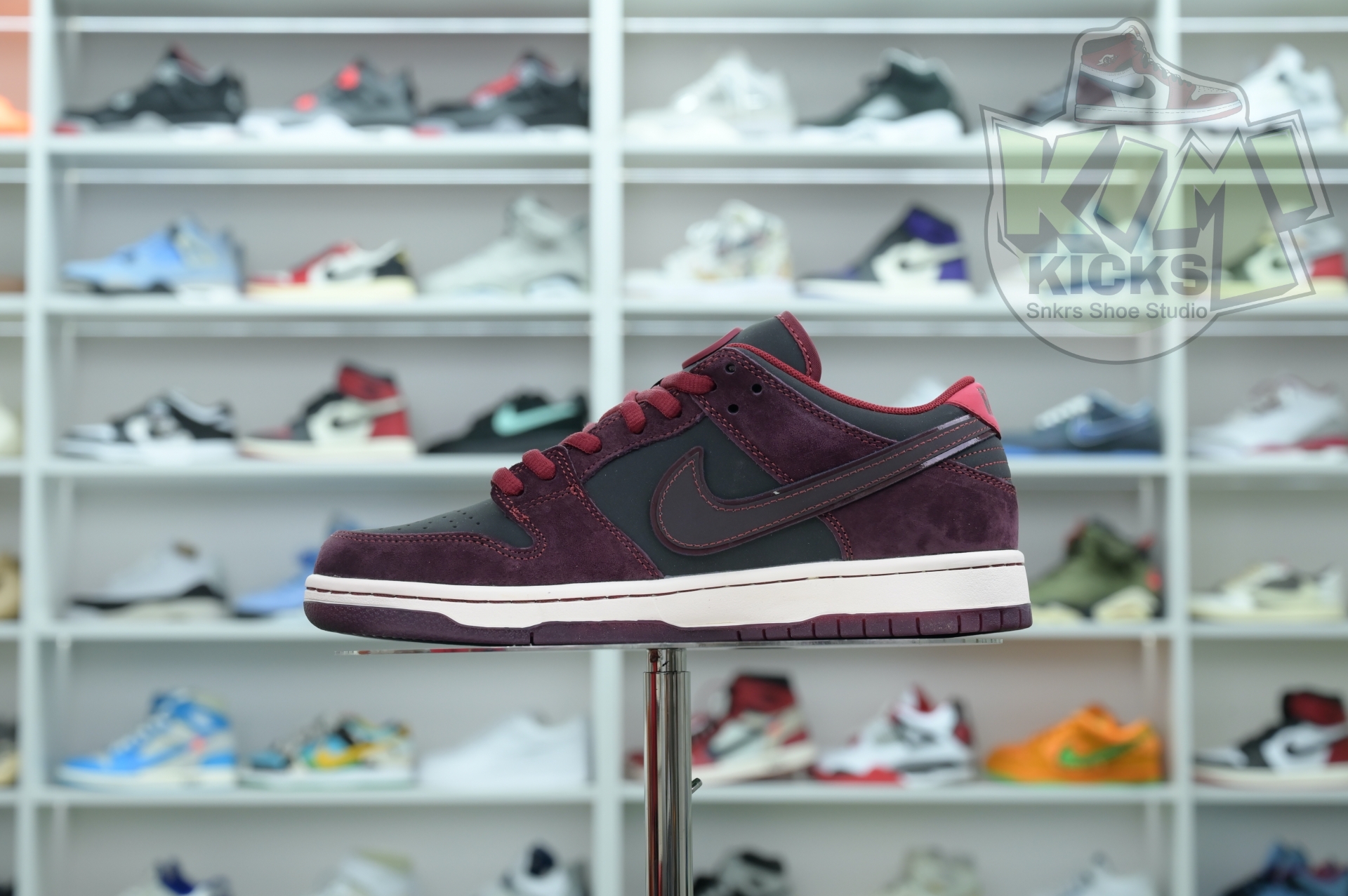 RIOT Skateshop x Nike SB Dunk Low