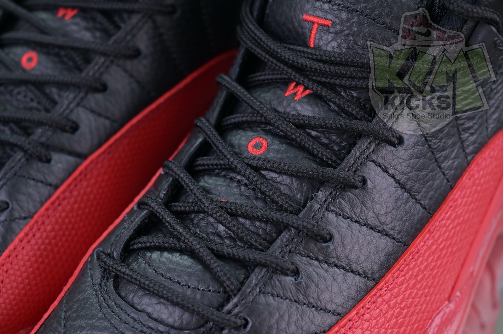 Air Jordan 12 Flu Game 2025