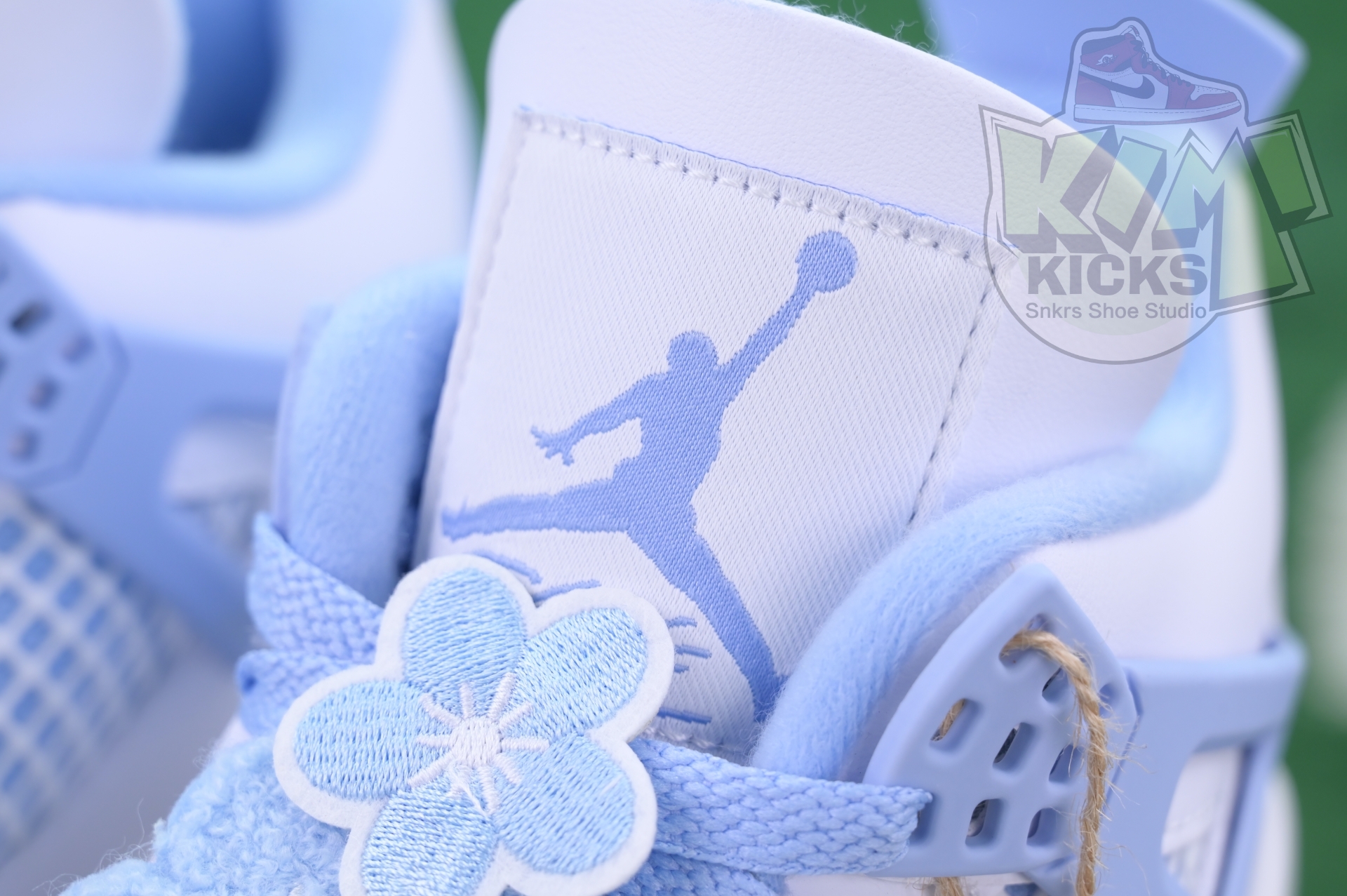 Jordan Air Jordan 4“ALUMINUM”