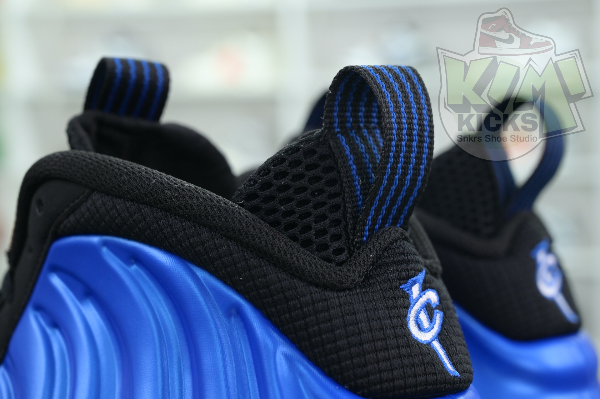Nike Foamposite One“Dark Neon Royal”